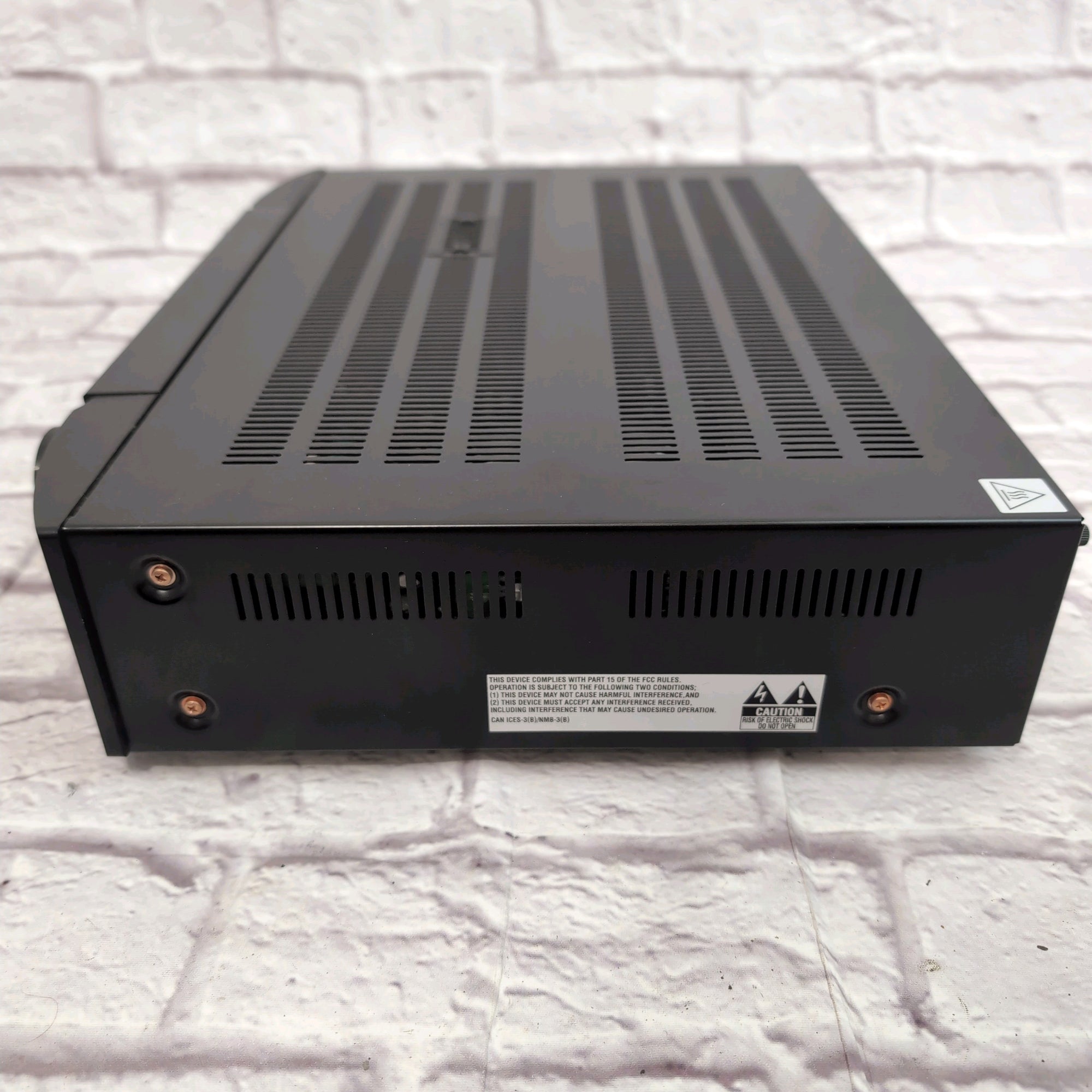 Marantz PM6006 Amplifier w/ Remote - Evolution Music Marantz PM6006 Amplifier w/ Remote - Evolution Music