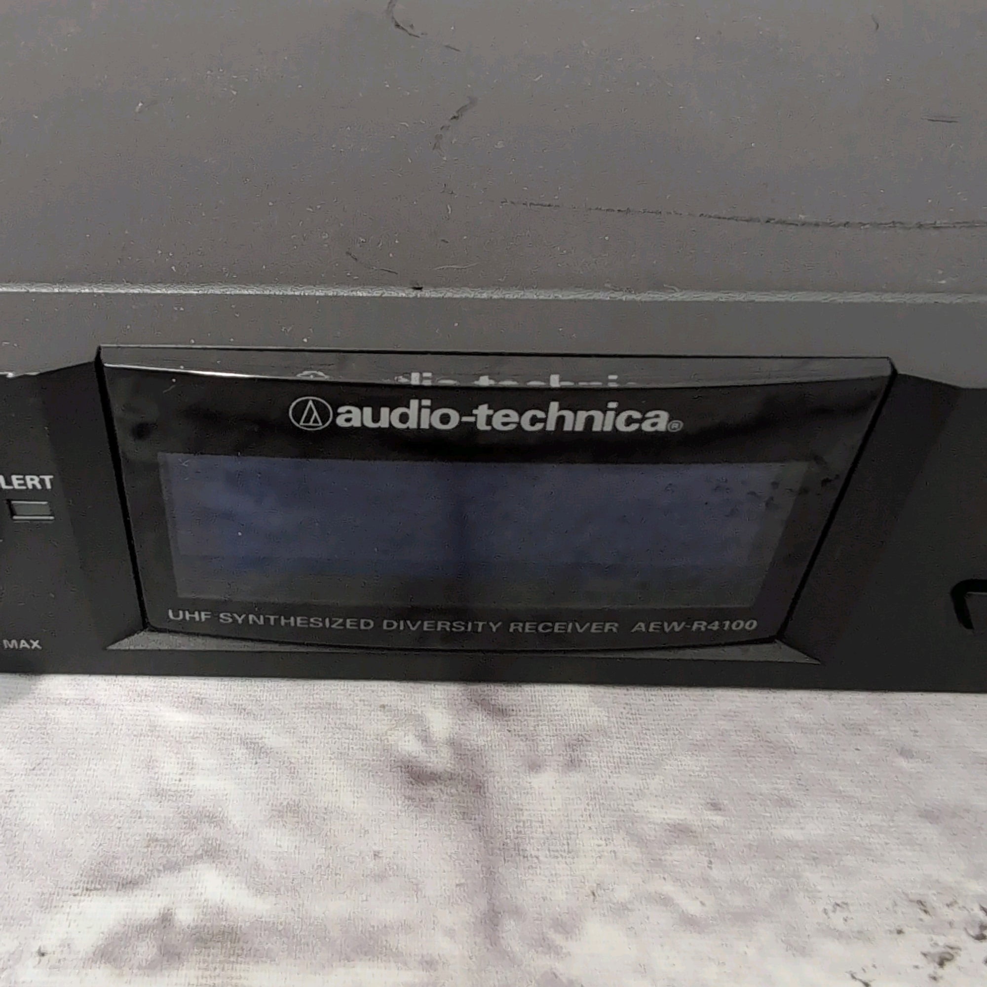 Audio Technica AEW-R4100 Wireless Mic Receiver