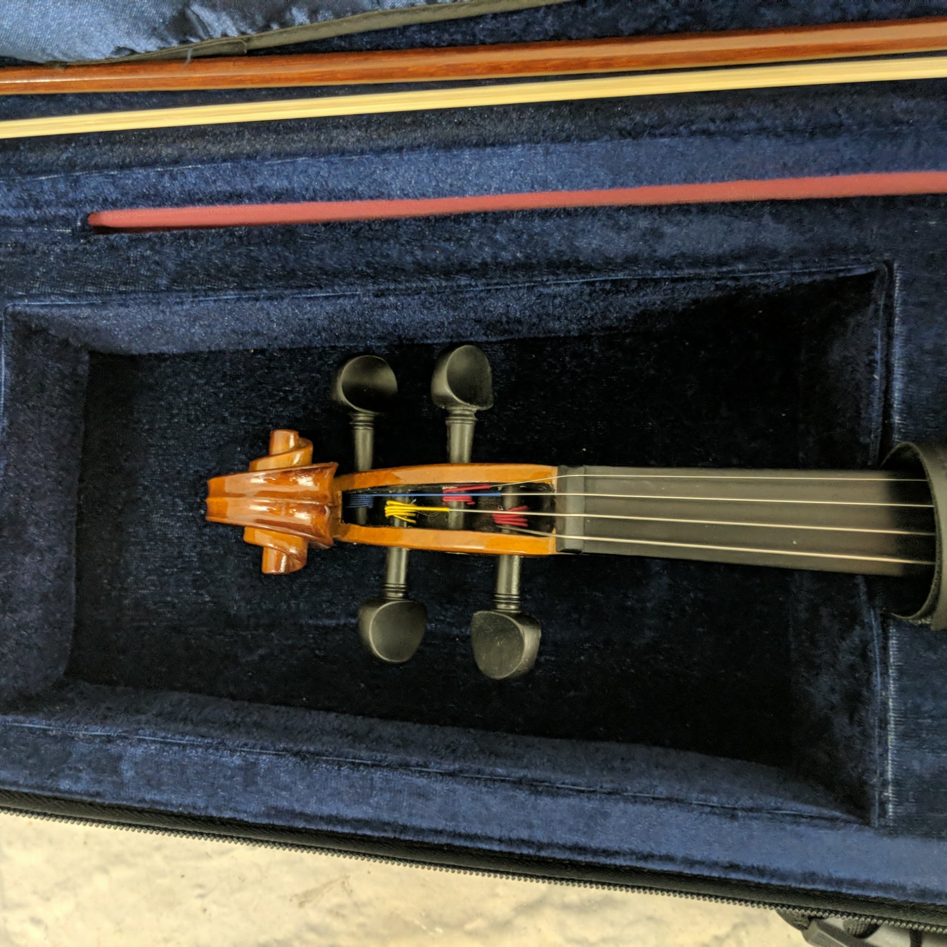 Stentor 1500 Student II 4/4 Violin with Case and Bow