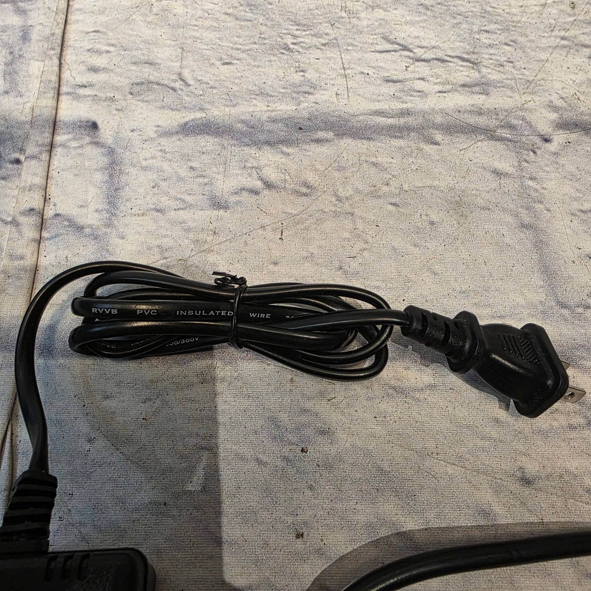 Behringer Power Supply MXEU3 Keyboard Power Supply