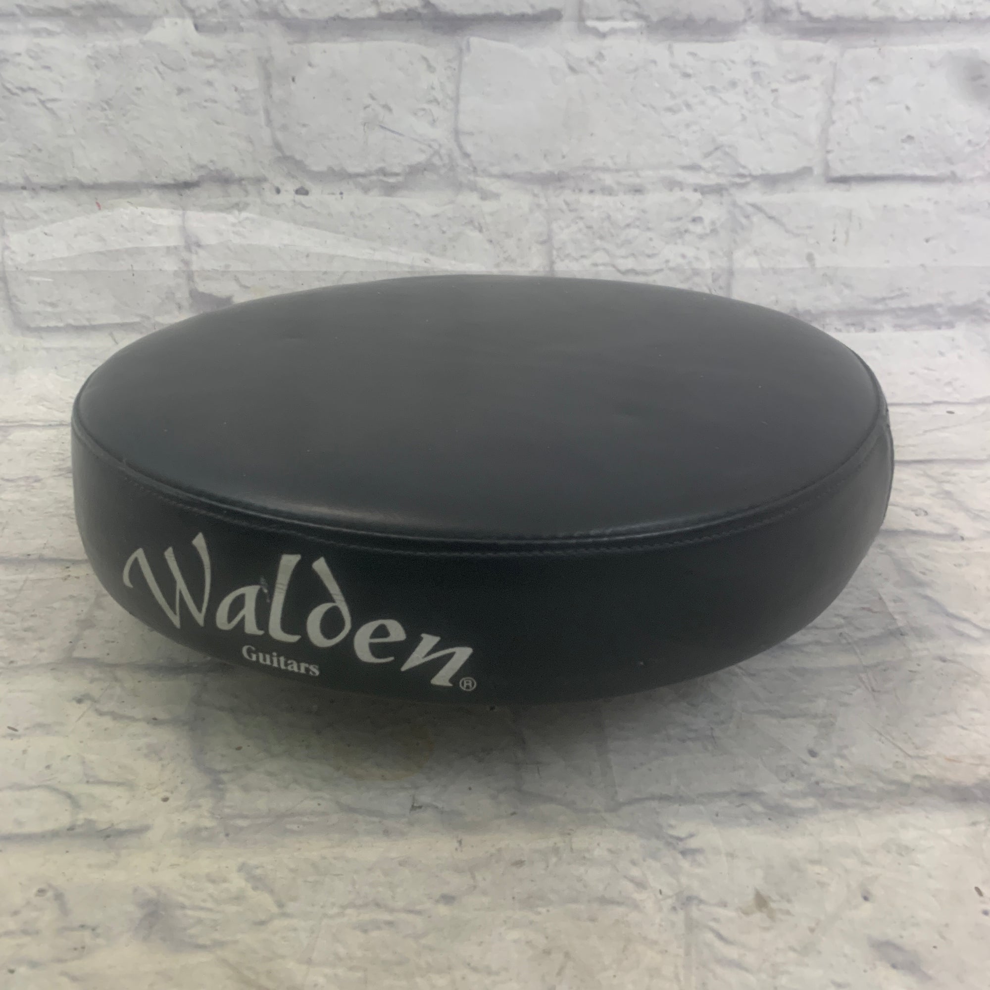 Walden Drum Throne Top