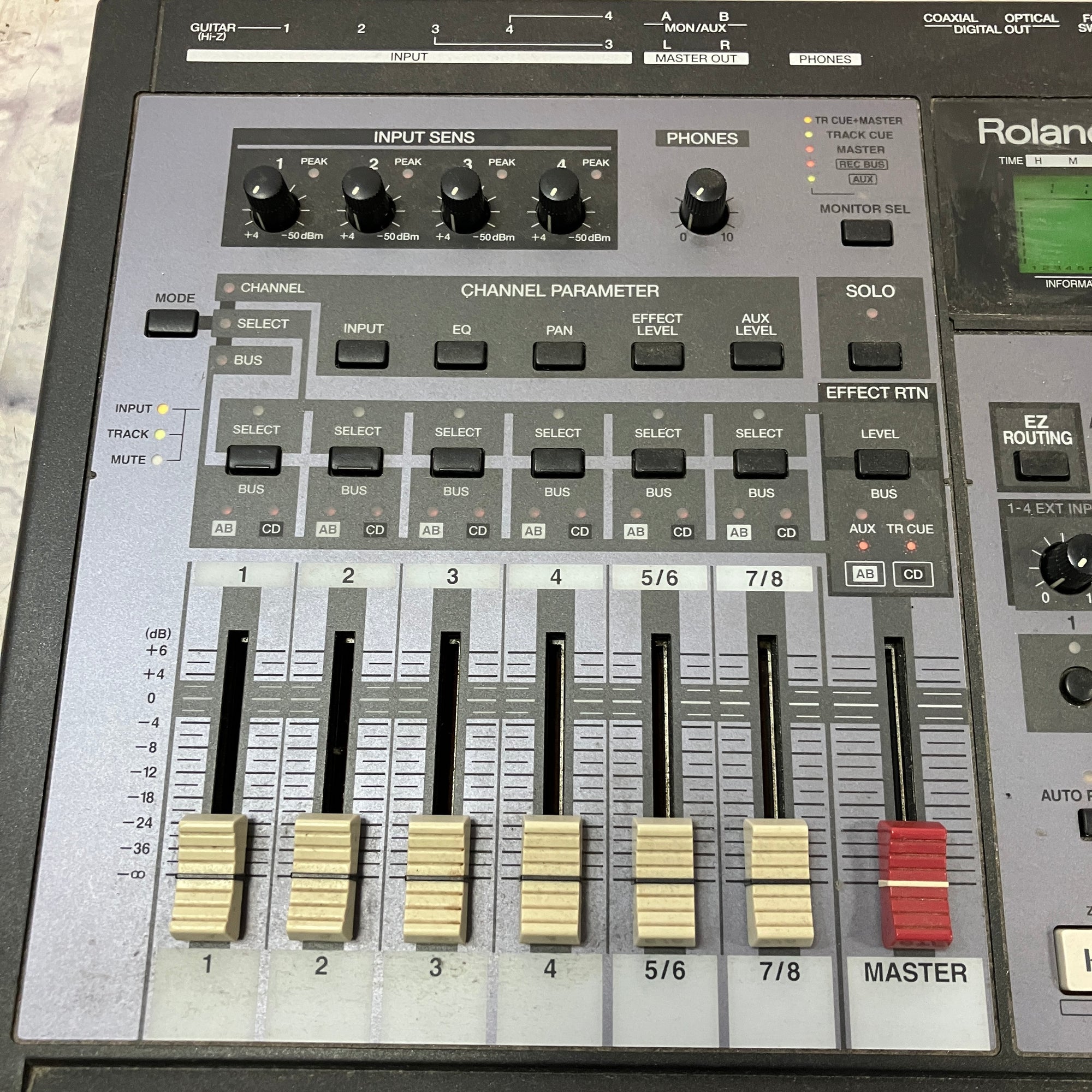 Roland VS-840GX Digital Multitrack Recorder