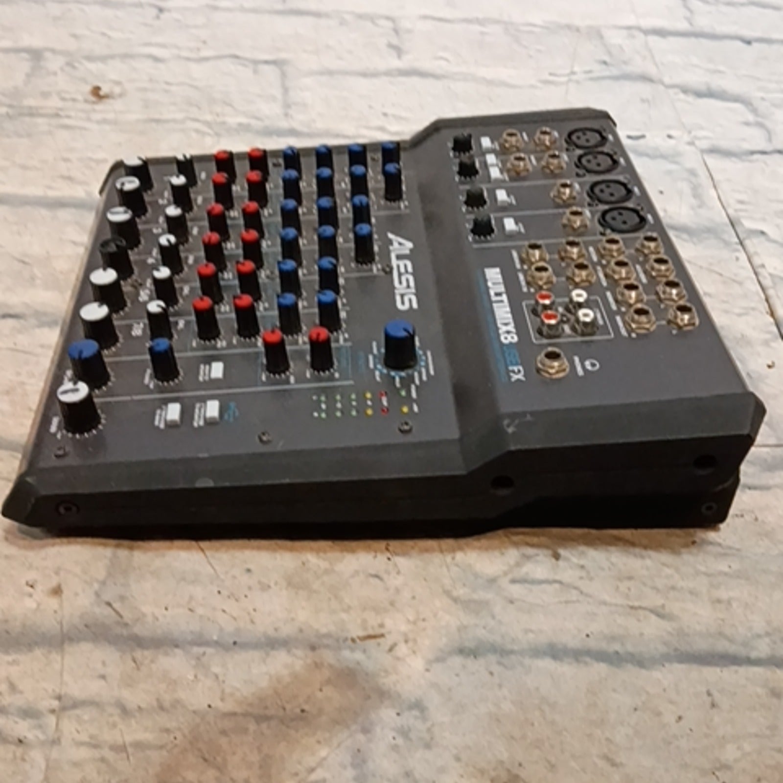 Alesis Multimix8 USB FX Mixer