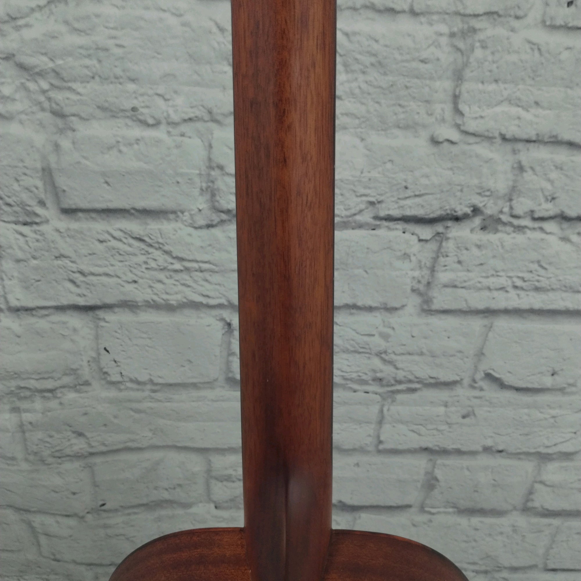 Gretsch G9200 Boxcar Round-Neck, Mahogany Body Resonator Guitar, Natural