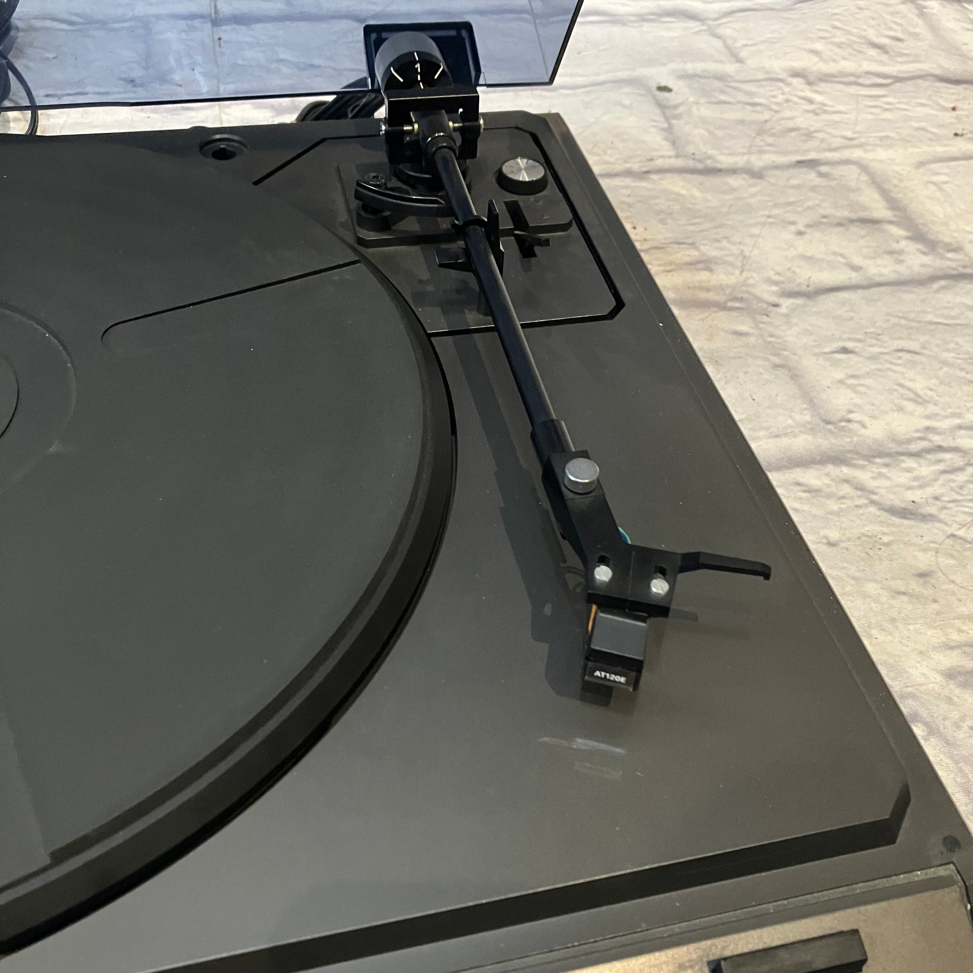 NAD 5125 Turntable