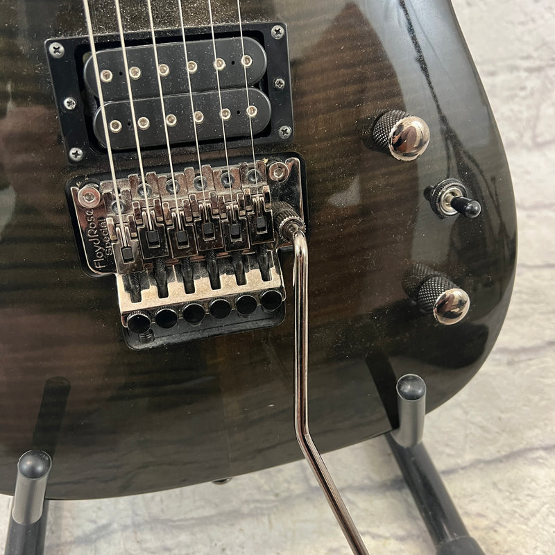 Dean Vendetta VN1000F w/ Super Distortion Guitar - Evolution Music