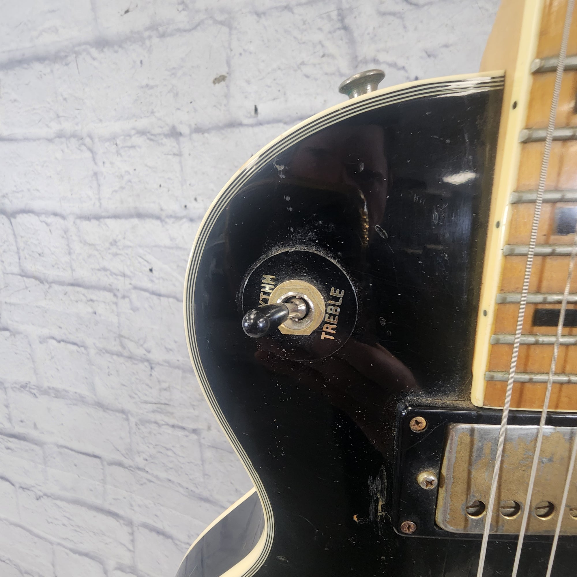 Aims Vintage Lawsuit Era LP Custom Style Electric Guitar.