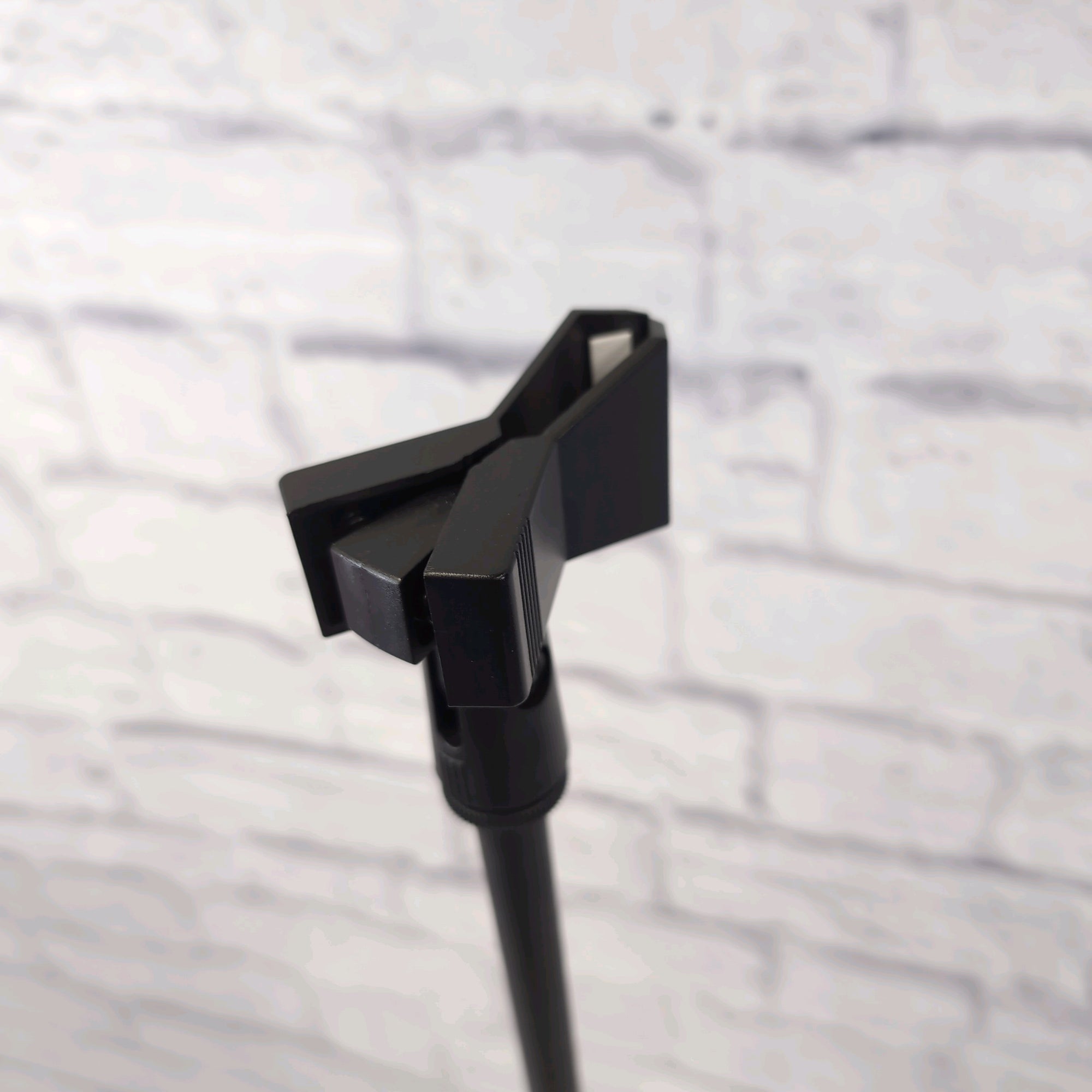 Unknown Straight Mic Stand