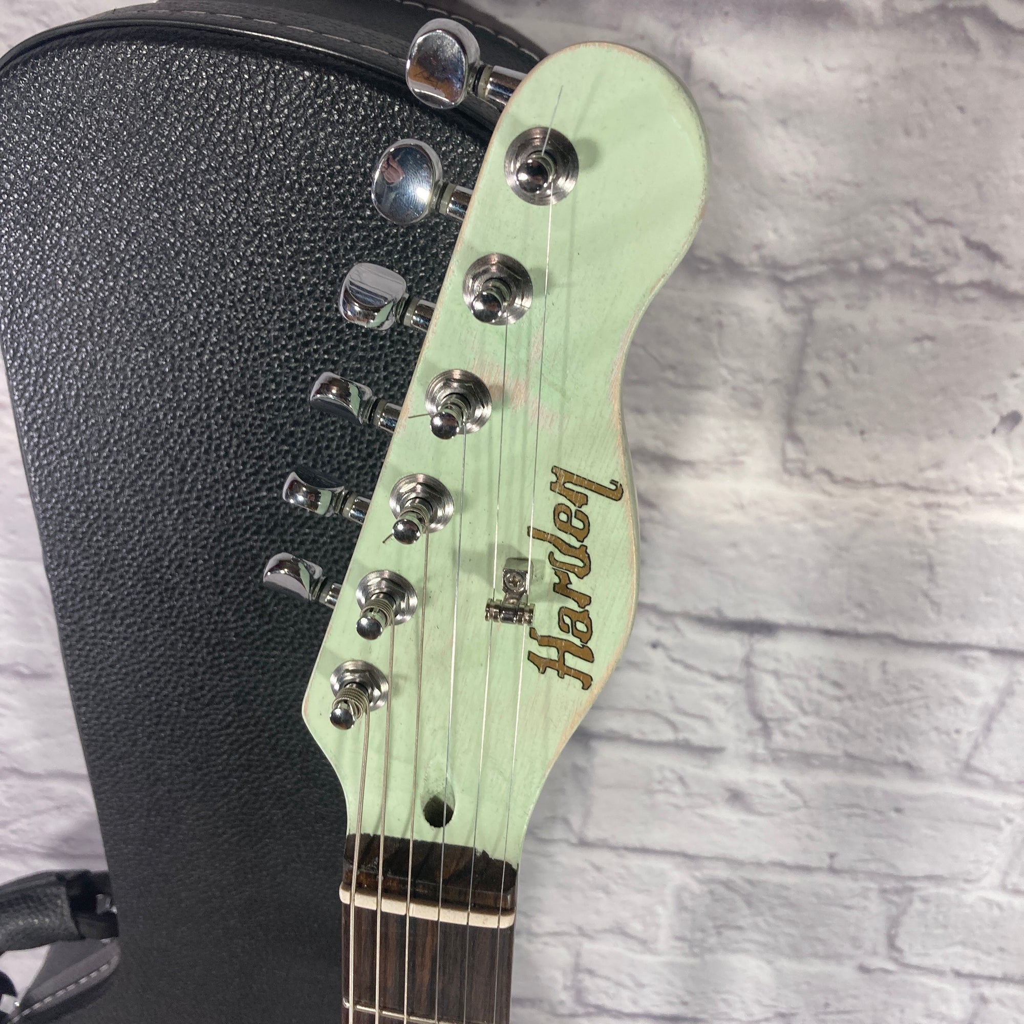 Harden Engineering Evolution Deluxe T-Style Electric Guitar w/ Hard Case