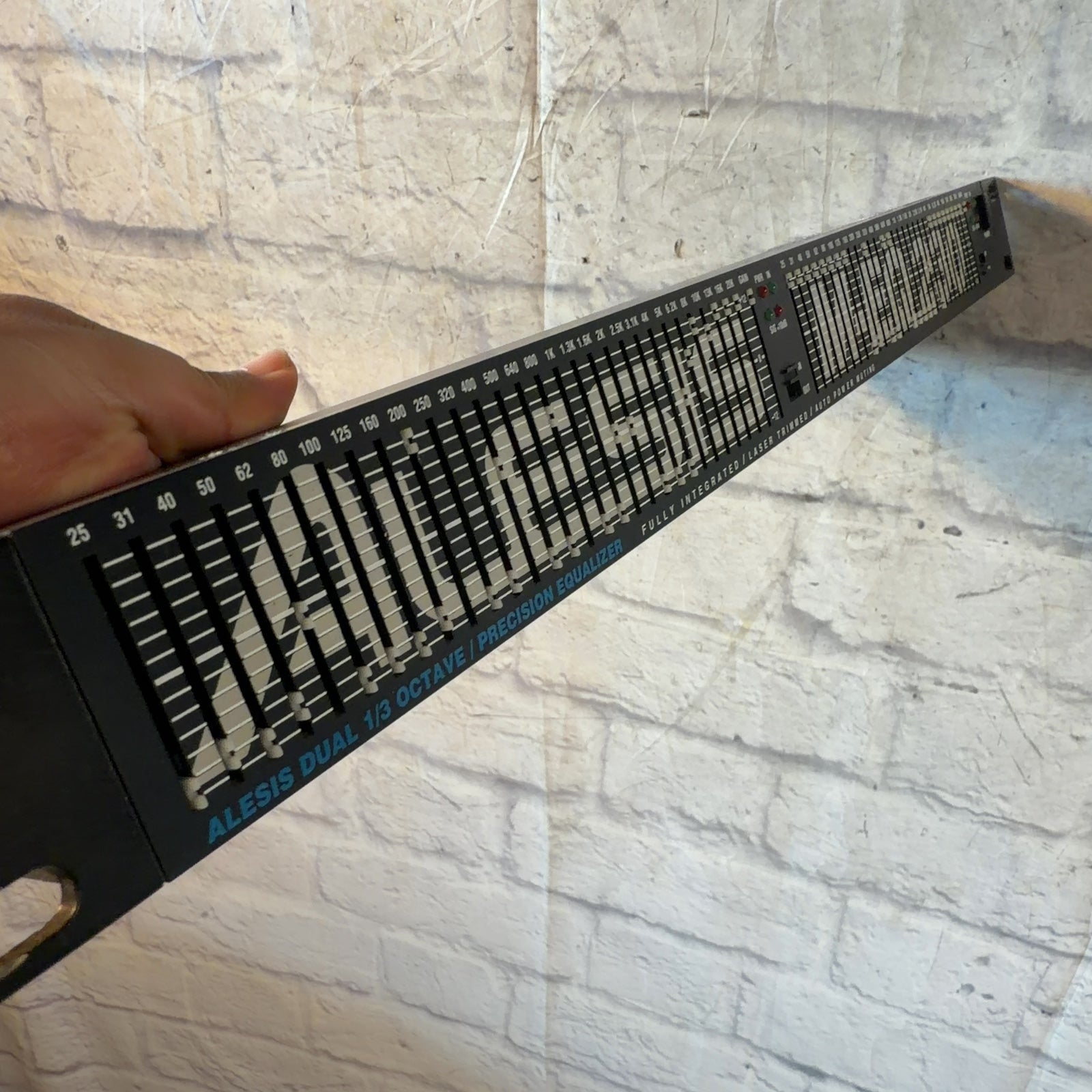 Alesis M-EQ 230 Rack Equalizer Rack EQ