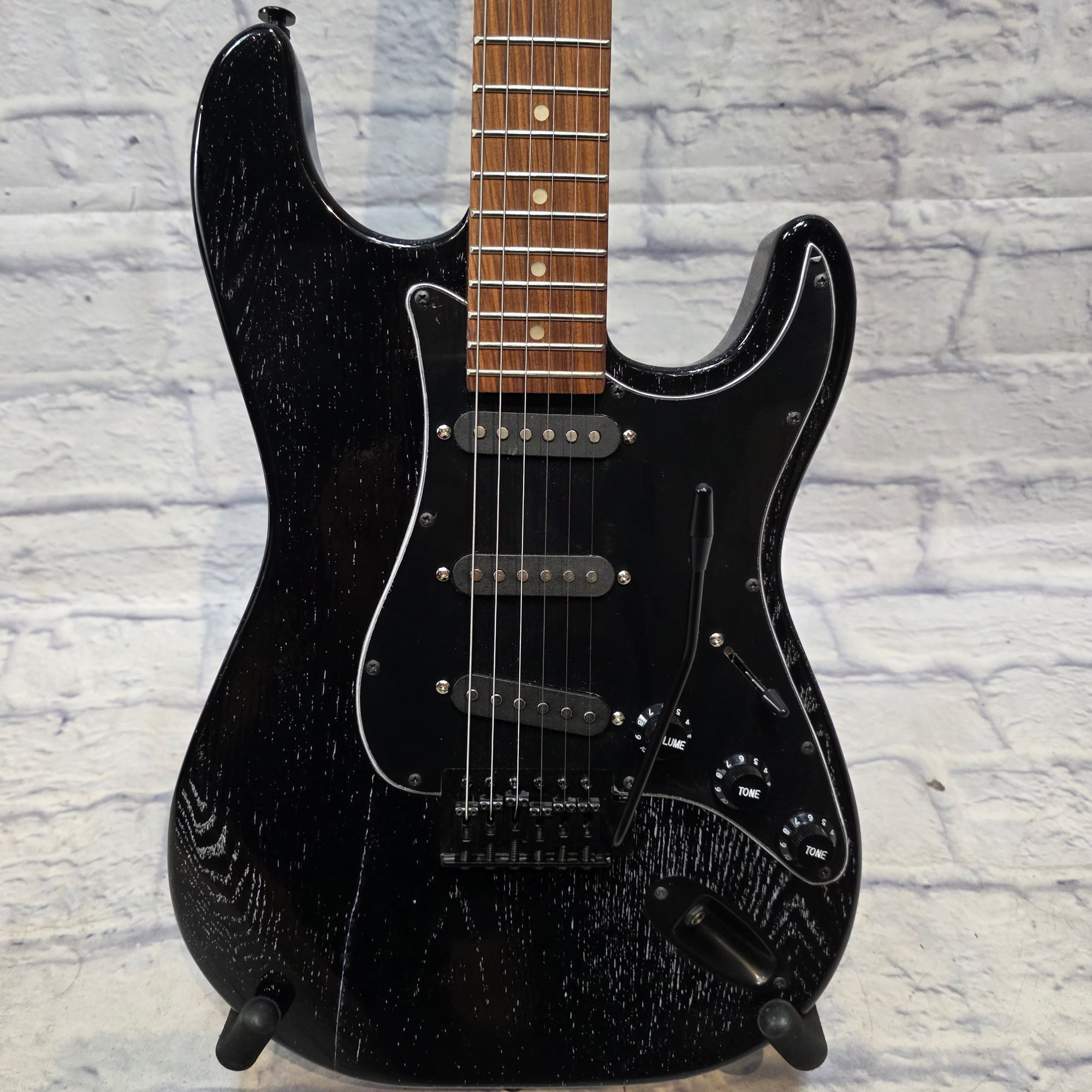 Rafferty Guitars " Storm Rider" Black-Out Strat Electric Guitar