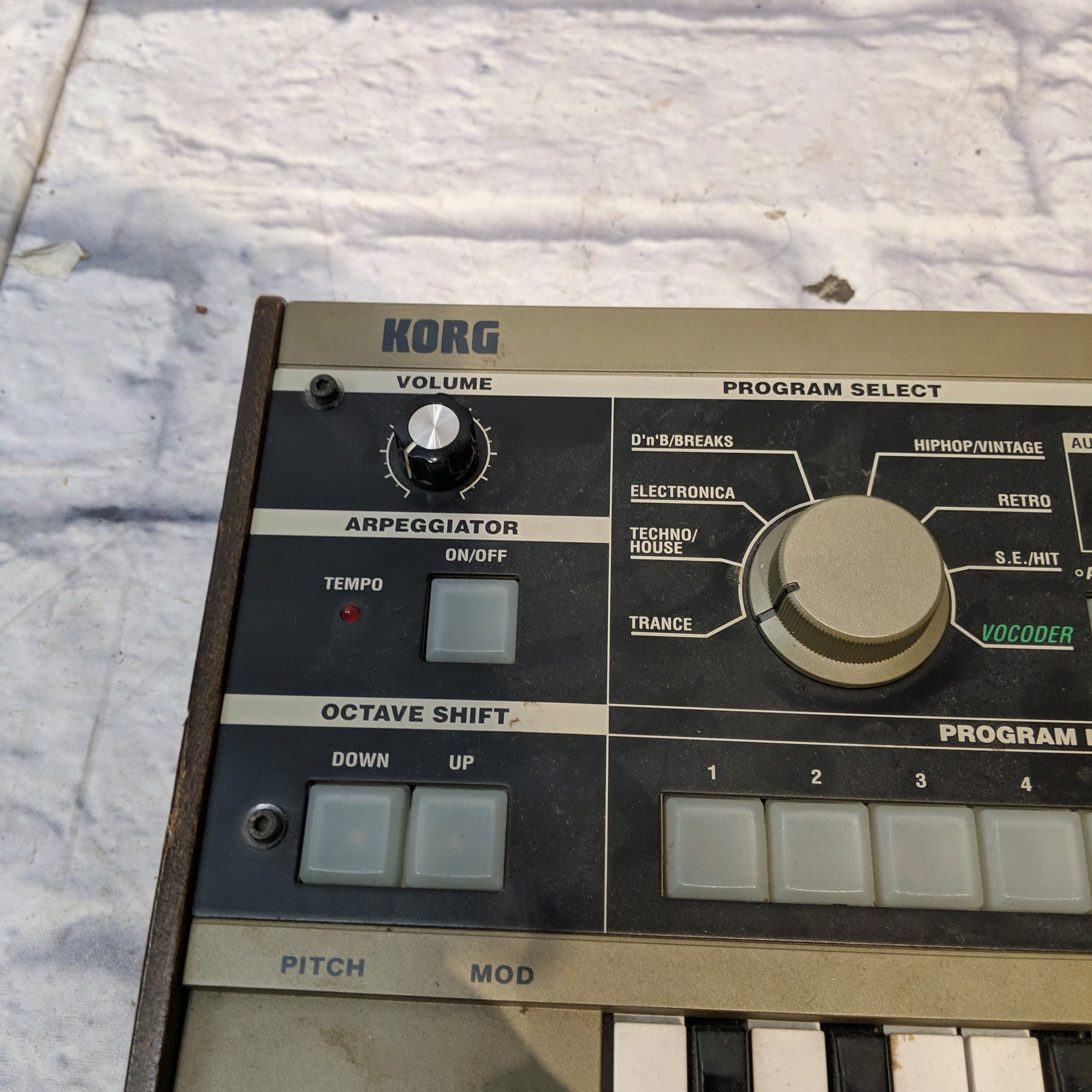 Korg Microkorg ( Missing Microphone) Analog Synth