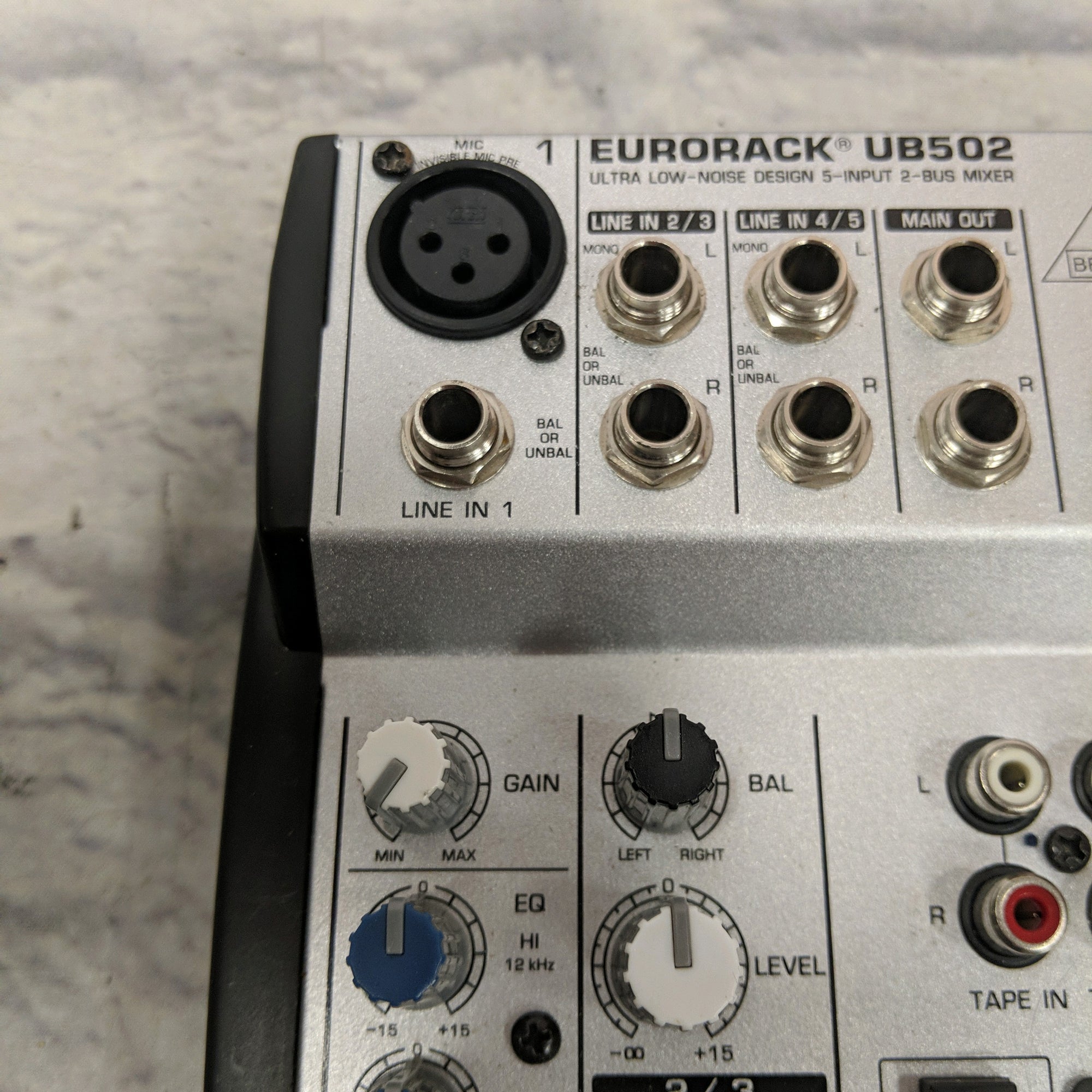 Behringer Eurorack UB502 5 Channel Mixer with Power Supply