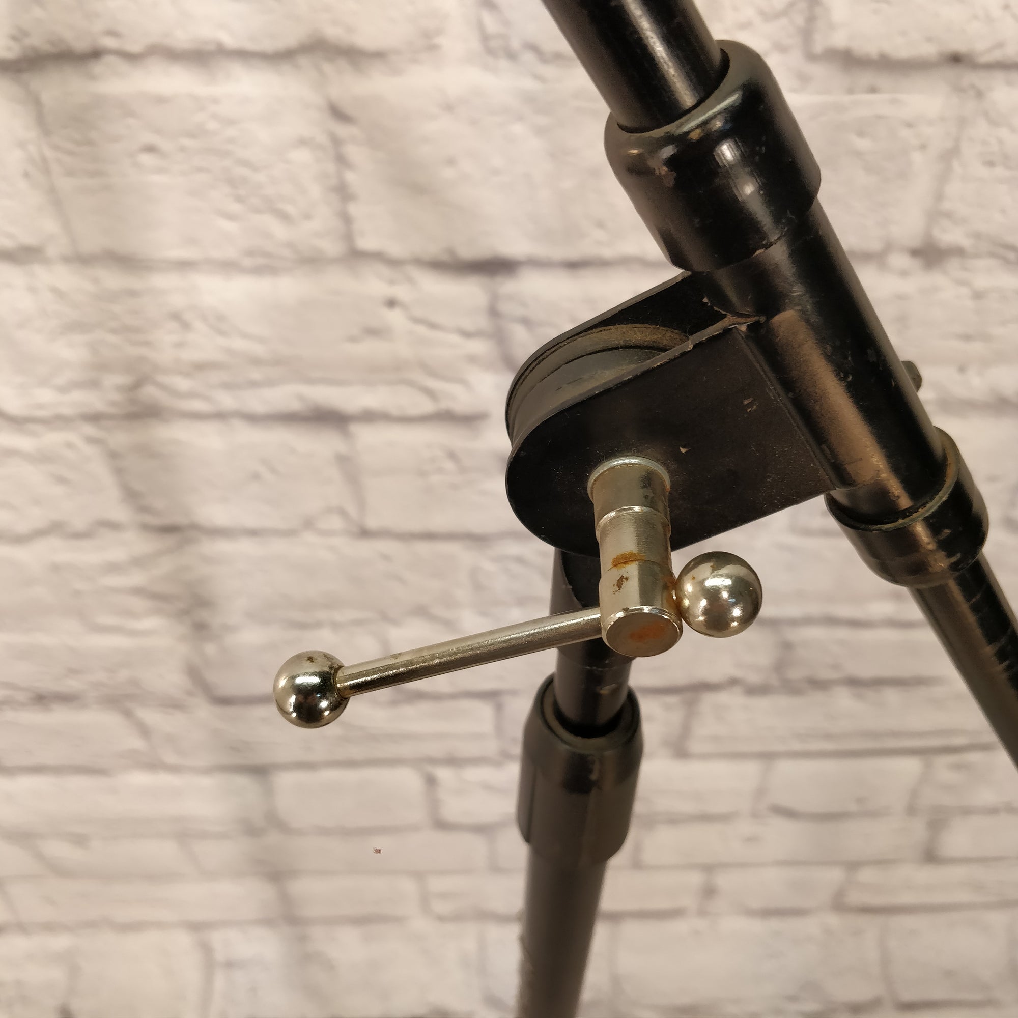 Ultimate Support Stand