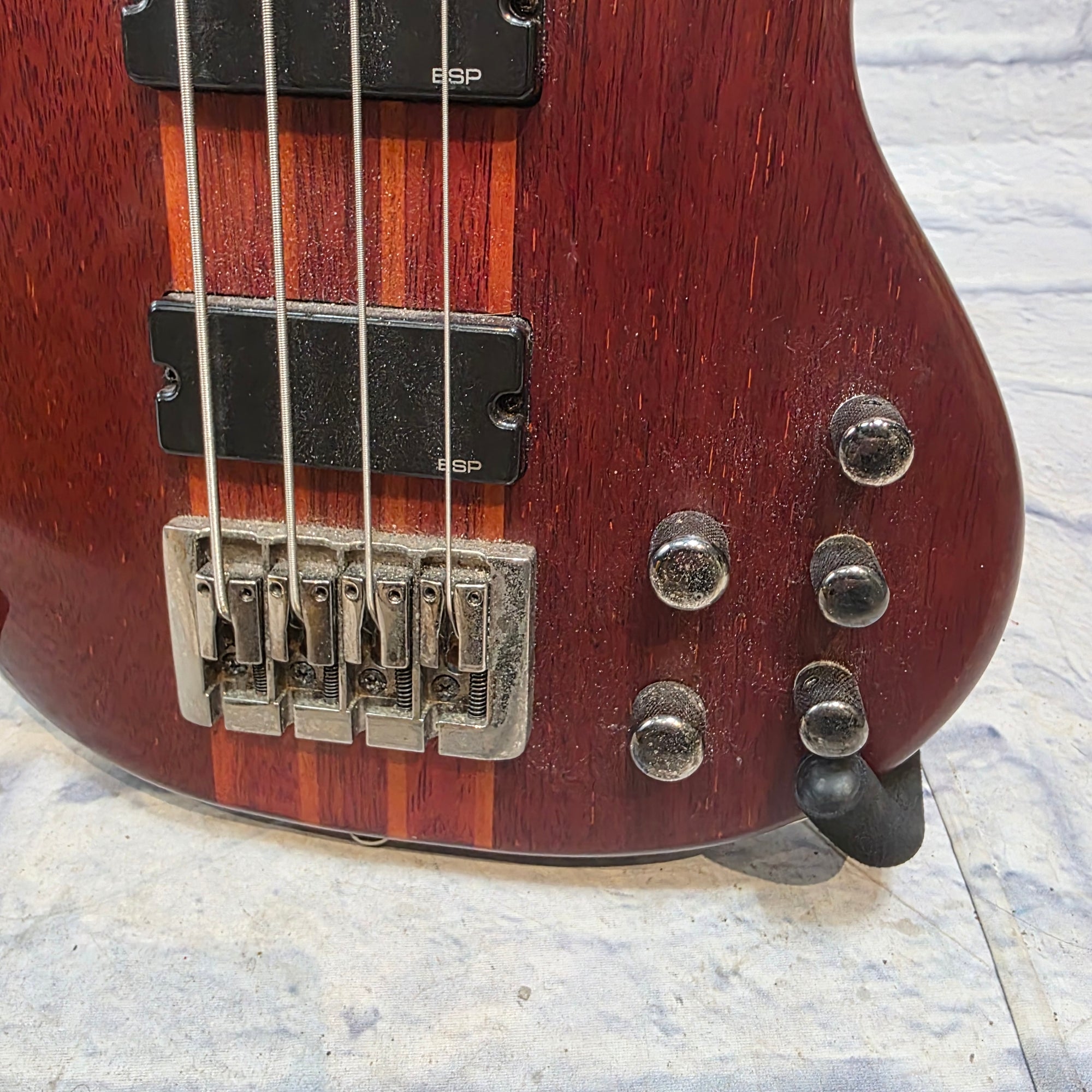 LTD LTD-4 Walnut 4 String Bass Guitar