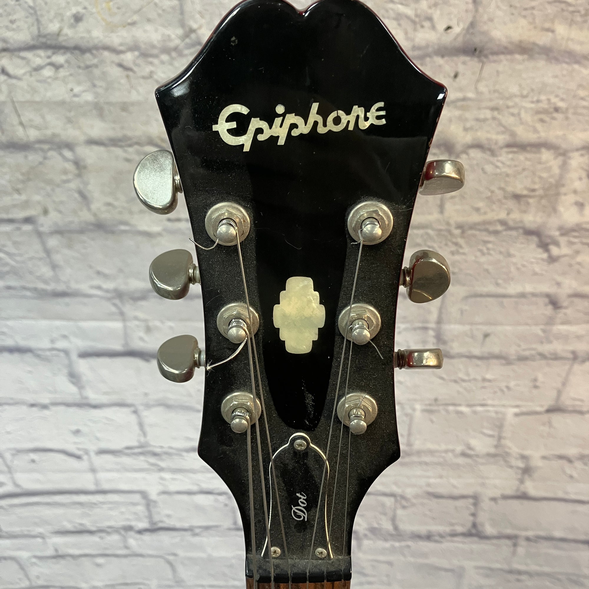 Epiphone Dot CH with Bigsby Vibrato