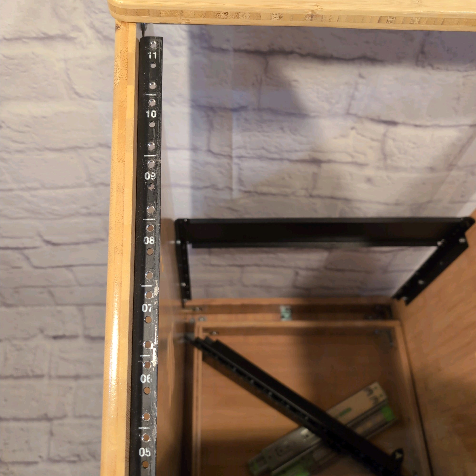 STBR-M11X12 DIY 12U Carbonized Bamboo Studio Rack w/ 11U Slant Mixer Top, 12-15U Casters for Recording Room