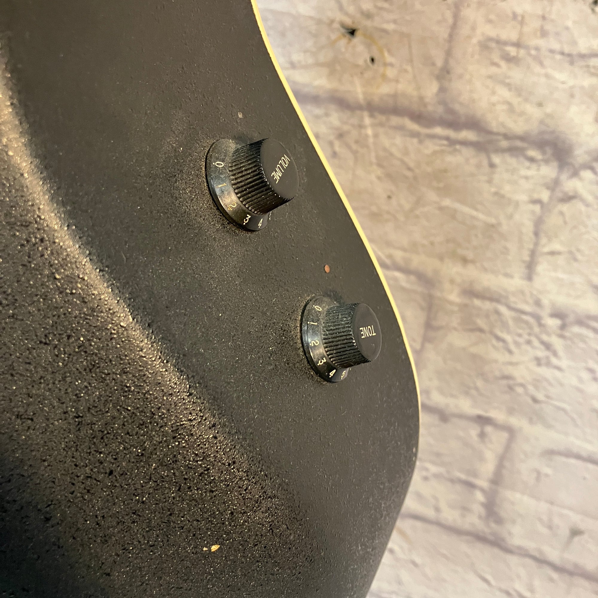 Ovation Celebrity CC65 12 String Acoustic Bridge Lift