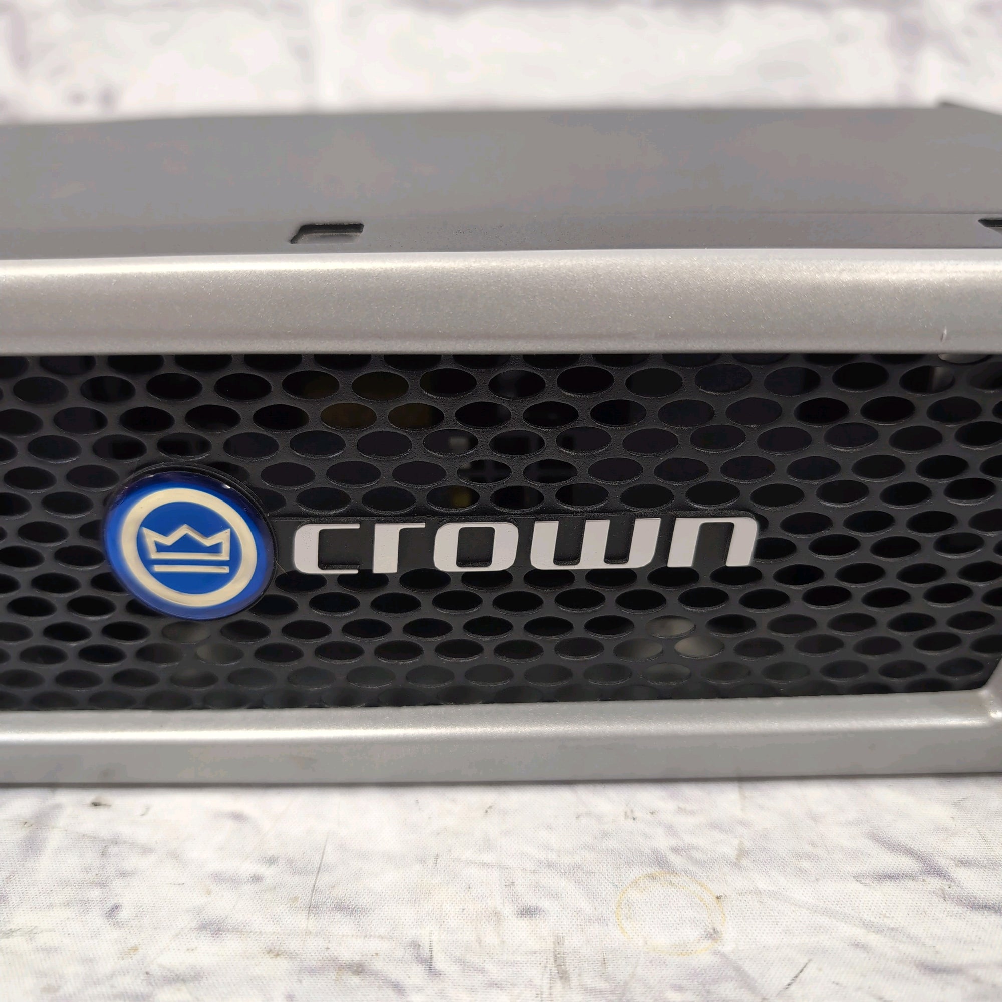 Crown XLS1000 Power Amp
