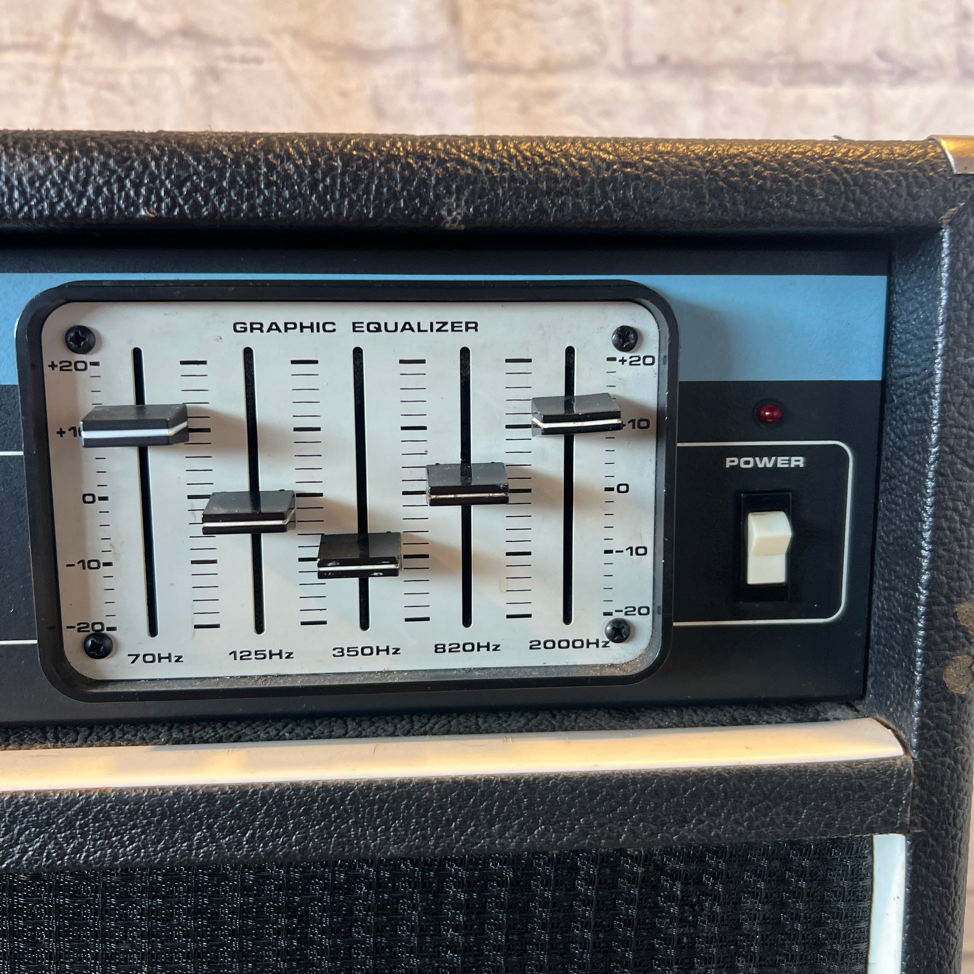 Acoustic Model 126 1x15 Bass Combo Amp Serviced