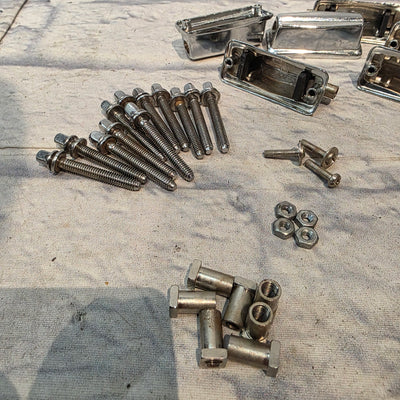 Unknown Screws / Clamps Amp Part