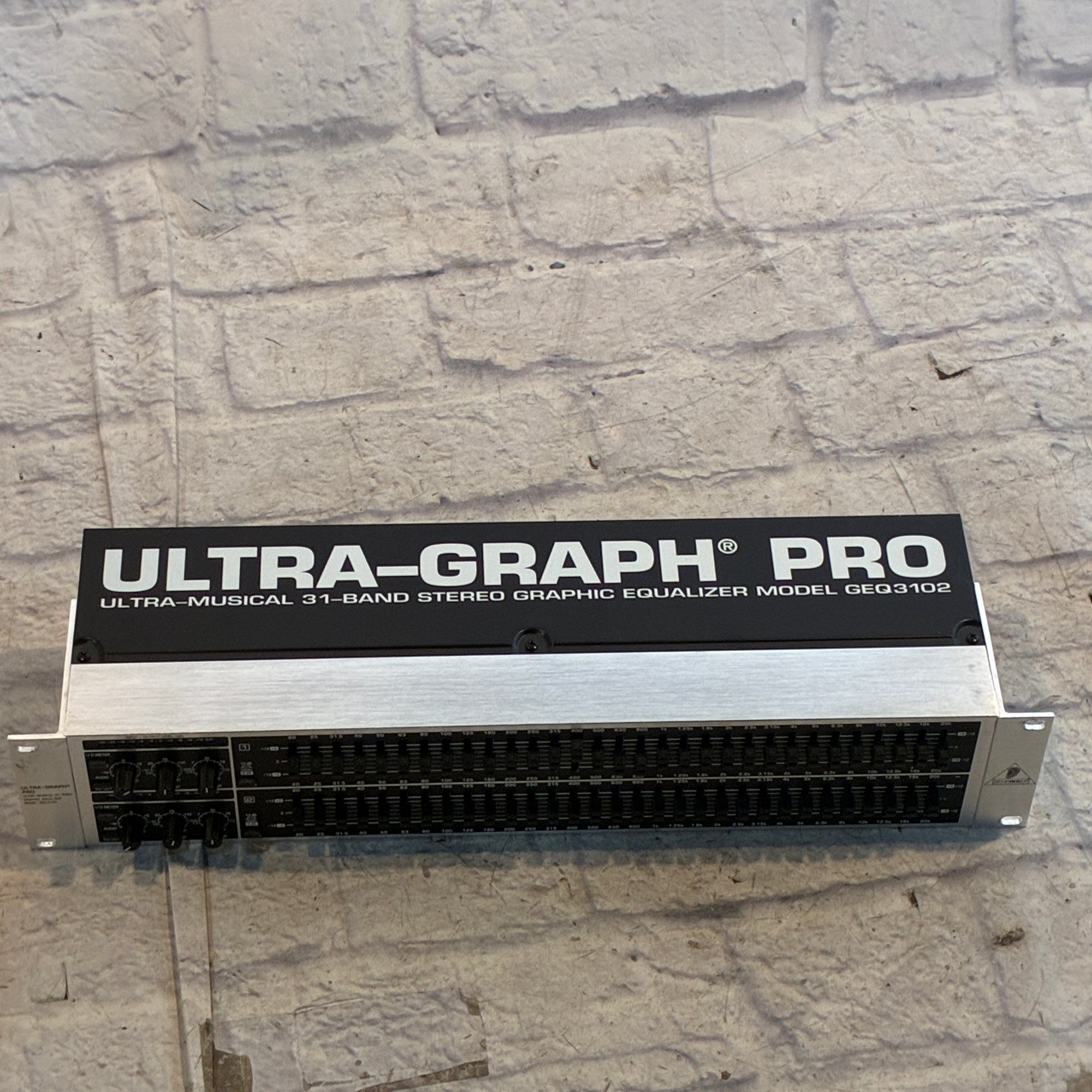 Behringer GEQ3102 Rack EQ