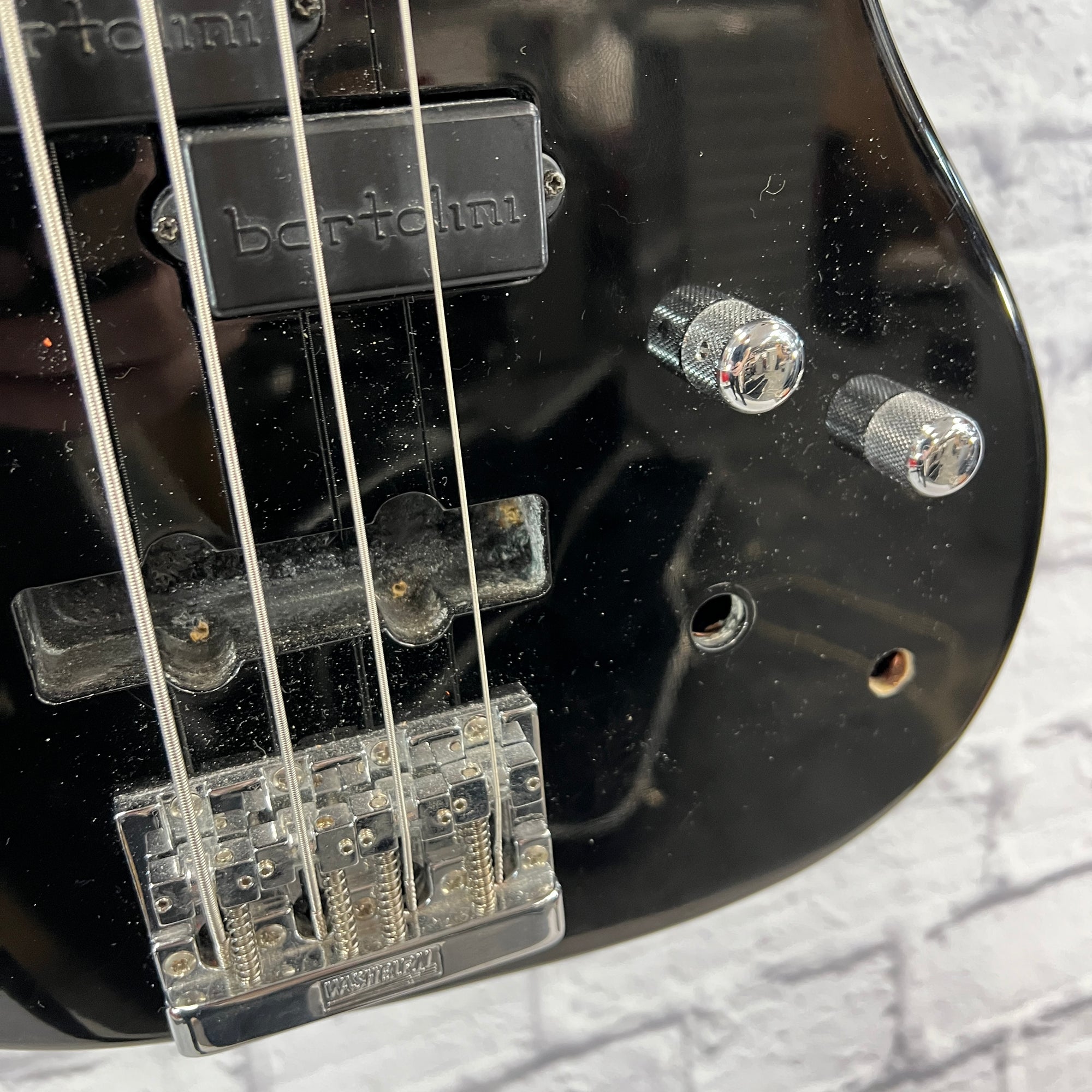 Washburn Bantam Bass Modded Bartolinis with Case