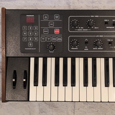 Sequential Circuits Prophet 600 Analog Synth w/ Gigskinz Case