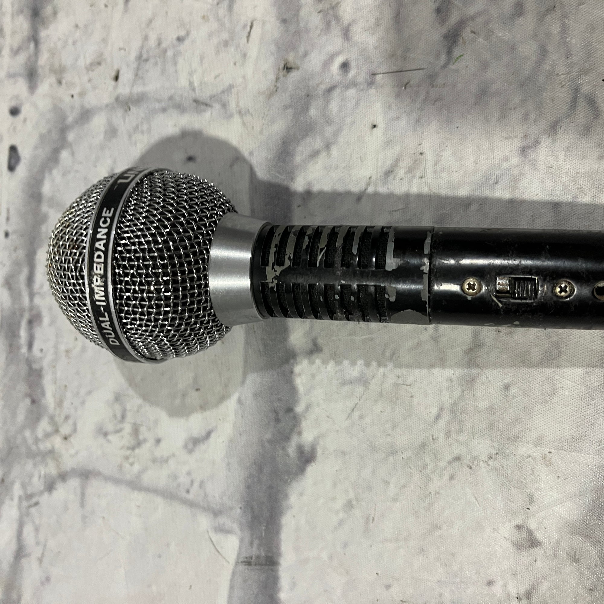 Univox Dual Impedance Cardioid Dynamic Microphone