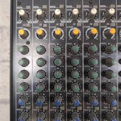 Yamaha EMX5016CF 16 Channel 500-Watt Powered Analog Mixer