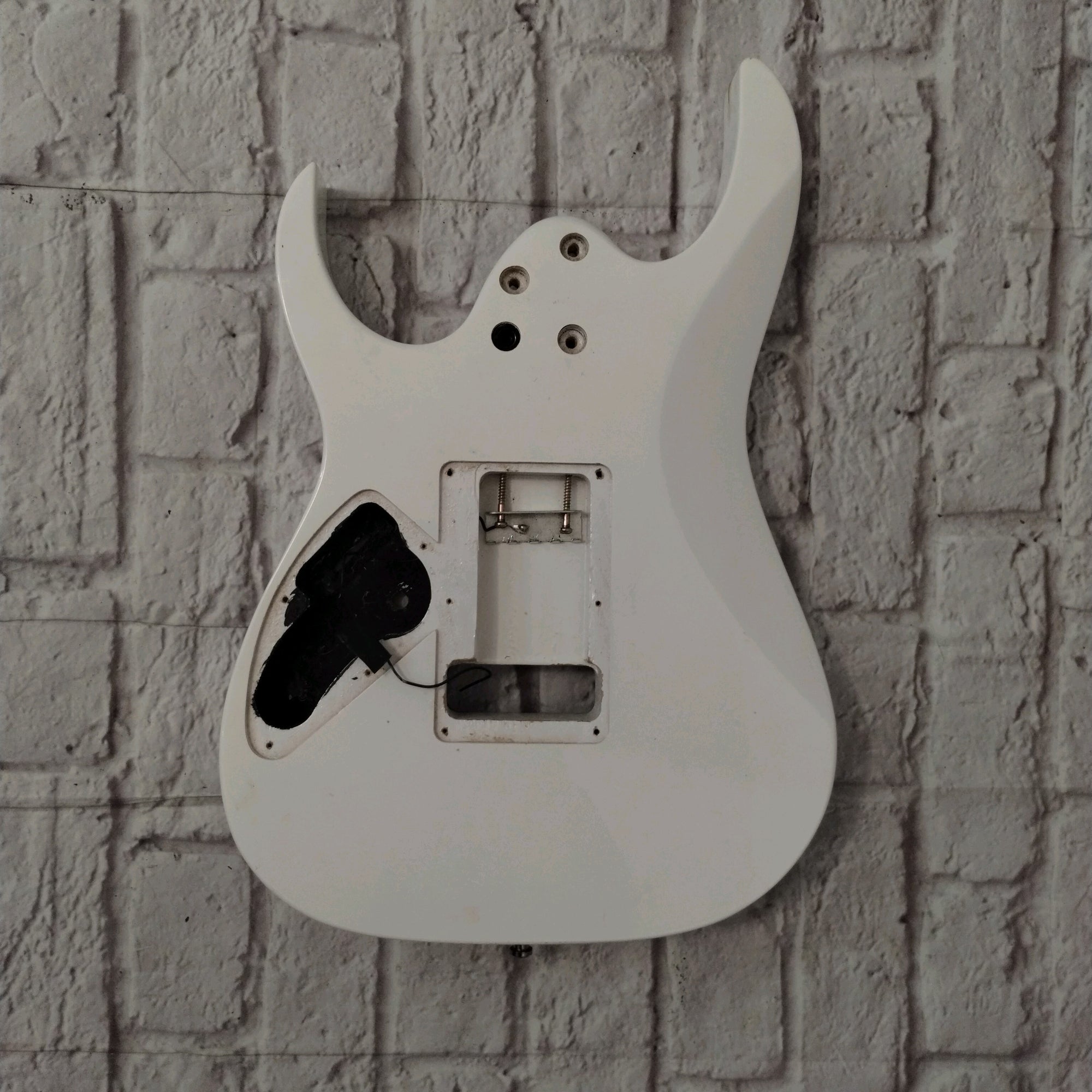 Ibanez White | Guitar Center