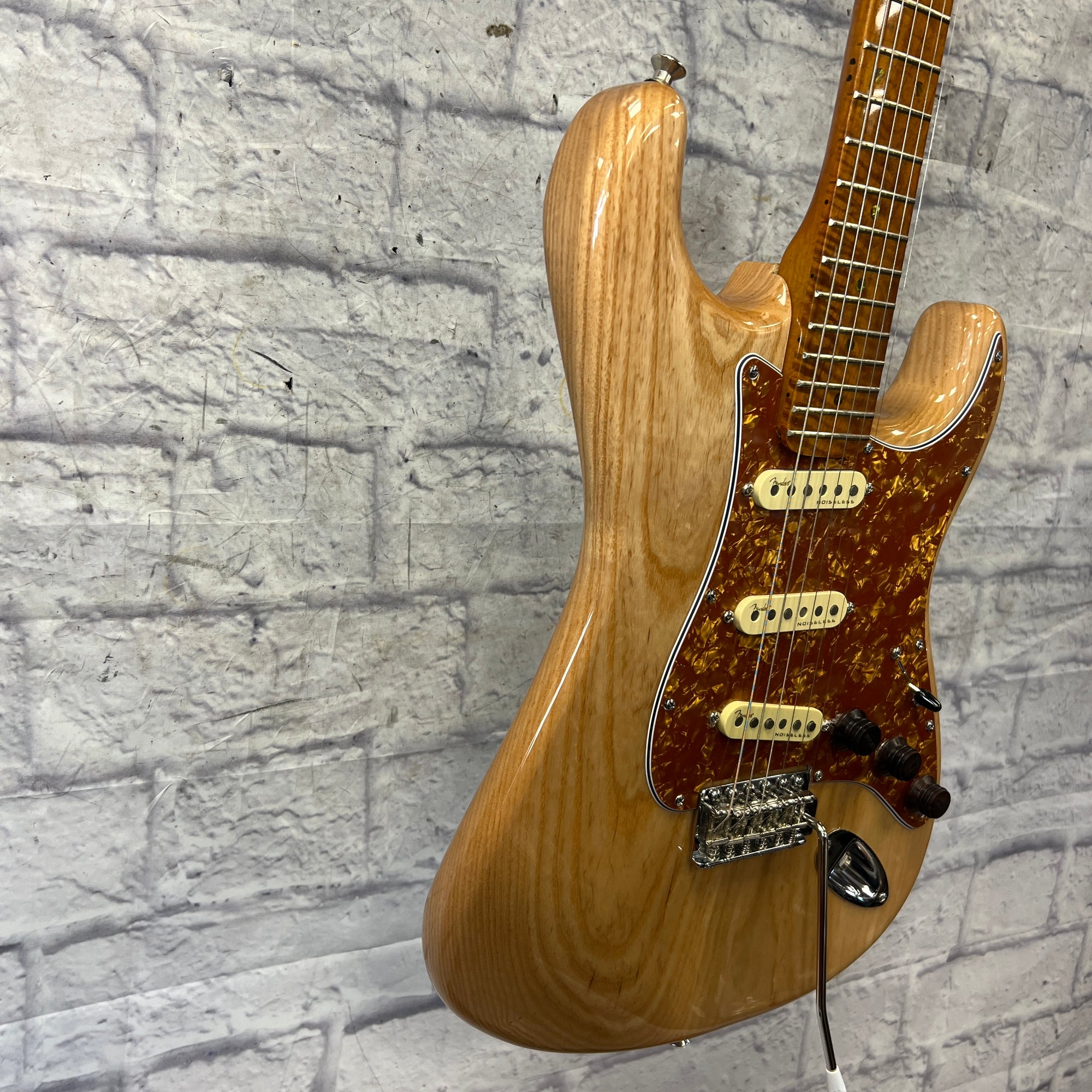 BC Guitars  Strat Style Solid Body Natural Electric Guitar