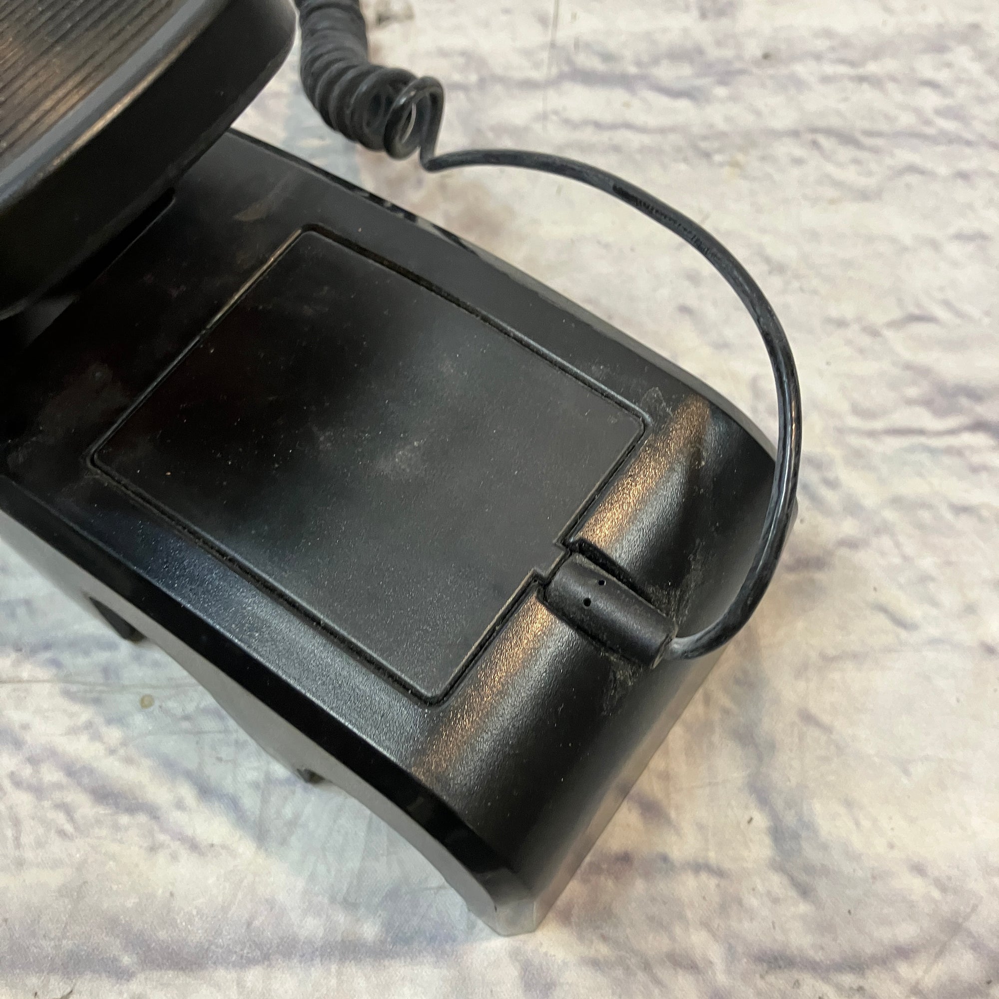 Unknown Momentary Switch