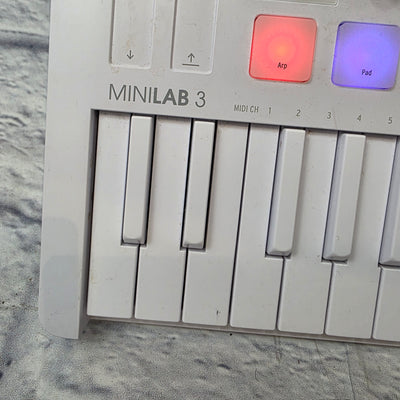 Arturia Minilab 3 White Controllers