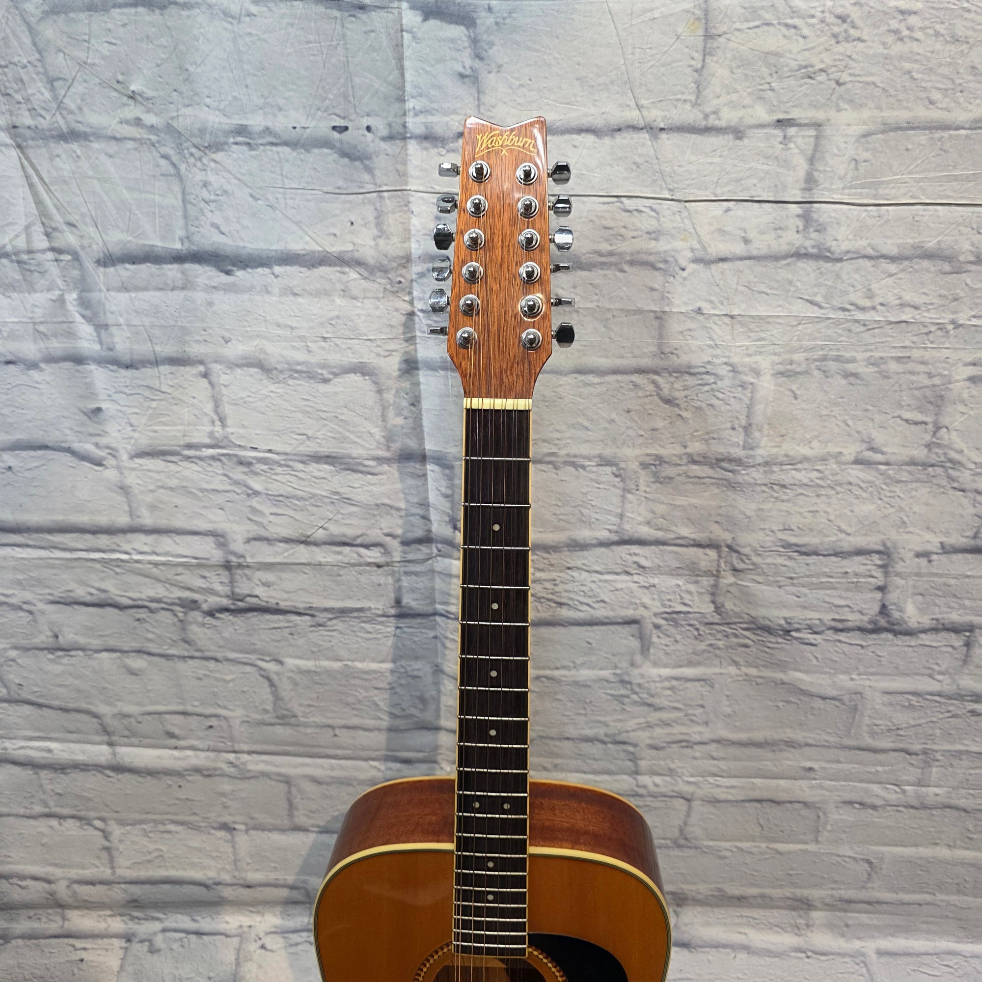 Washburn D10S12 Nat With Hard Case 12 String Acoustic Guitar