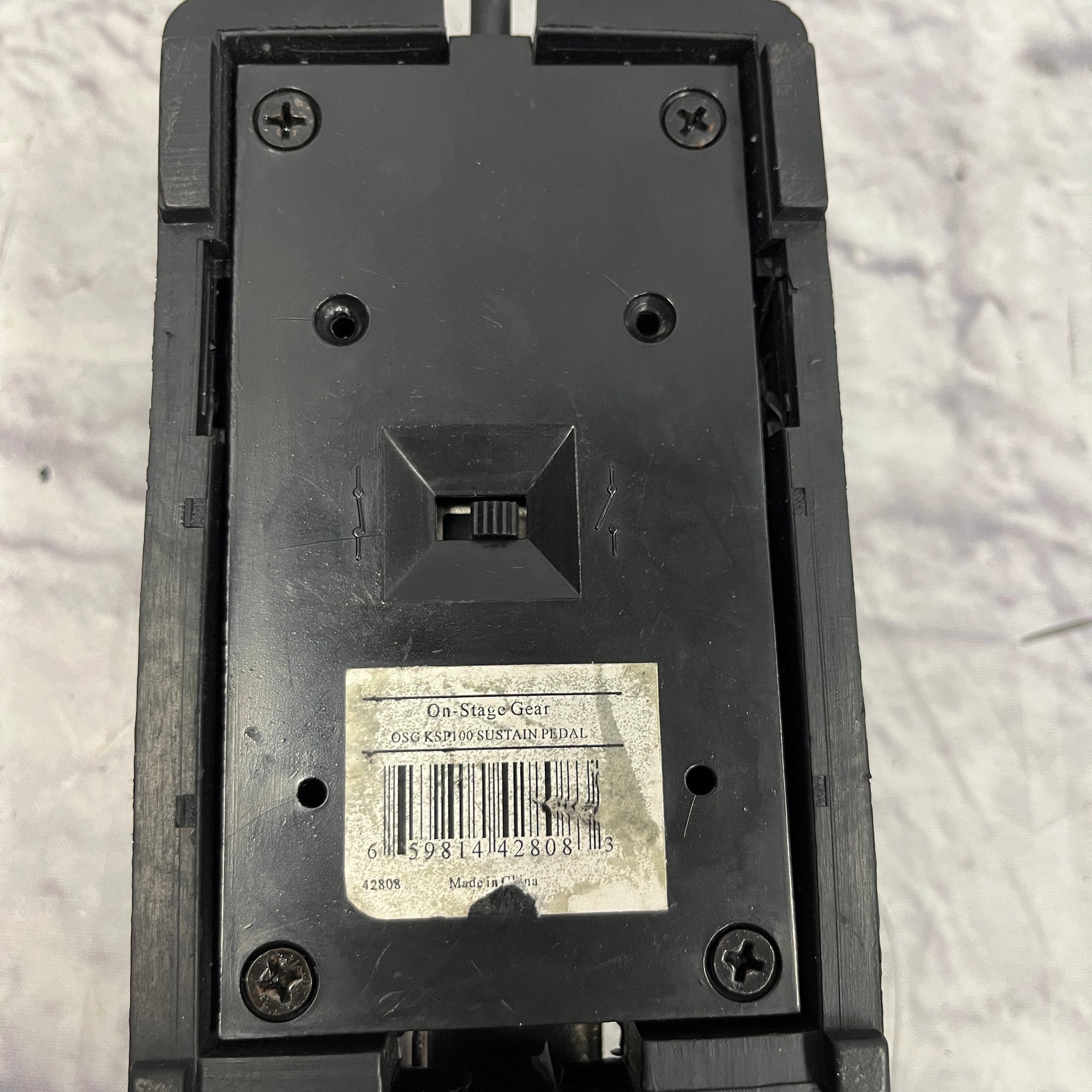 On-Stage Universal Keyboard Sustain Pedal with Polarity Switch