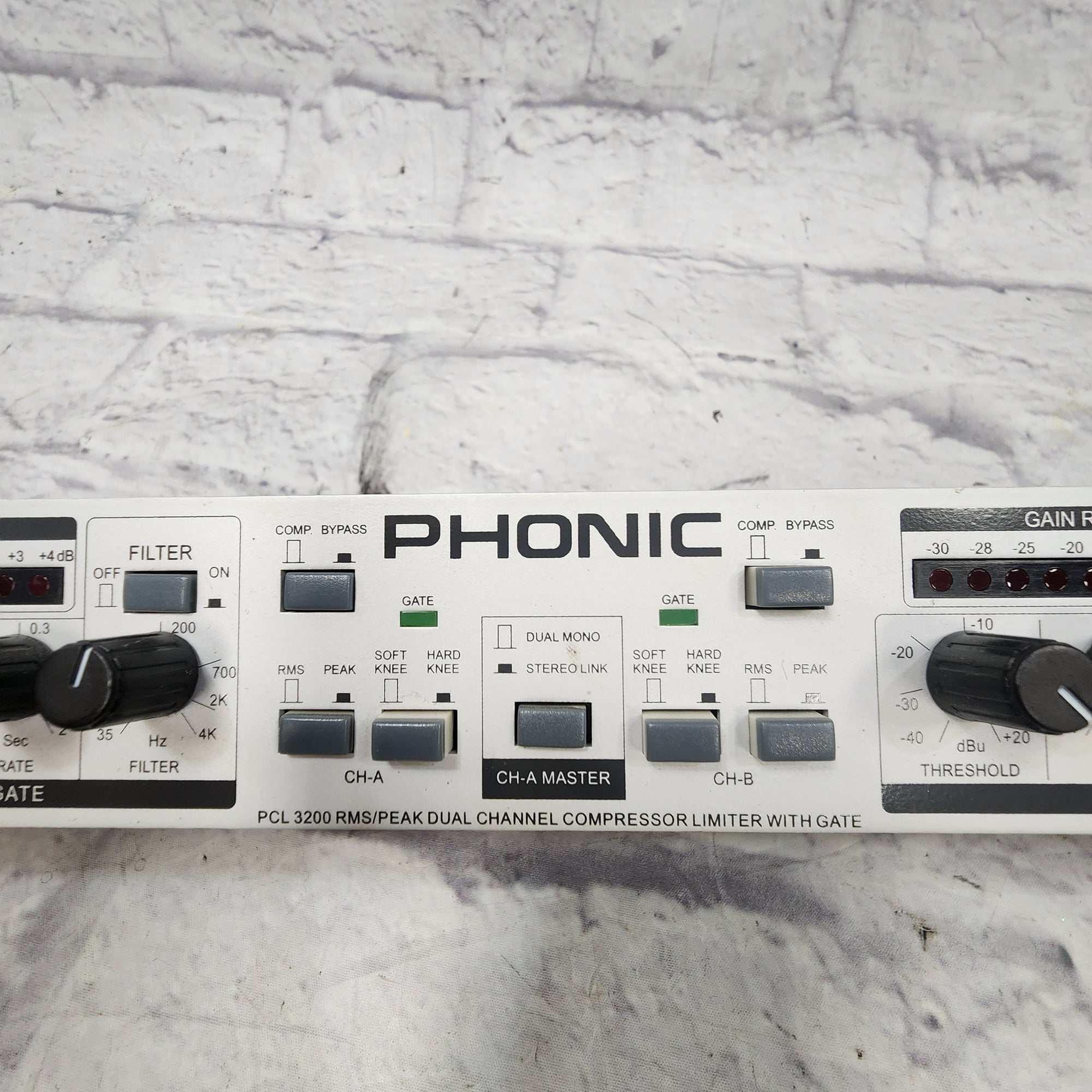Phonic PCL3200 Dual Channel Compressor Limiter