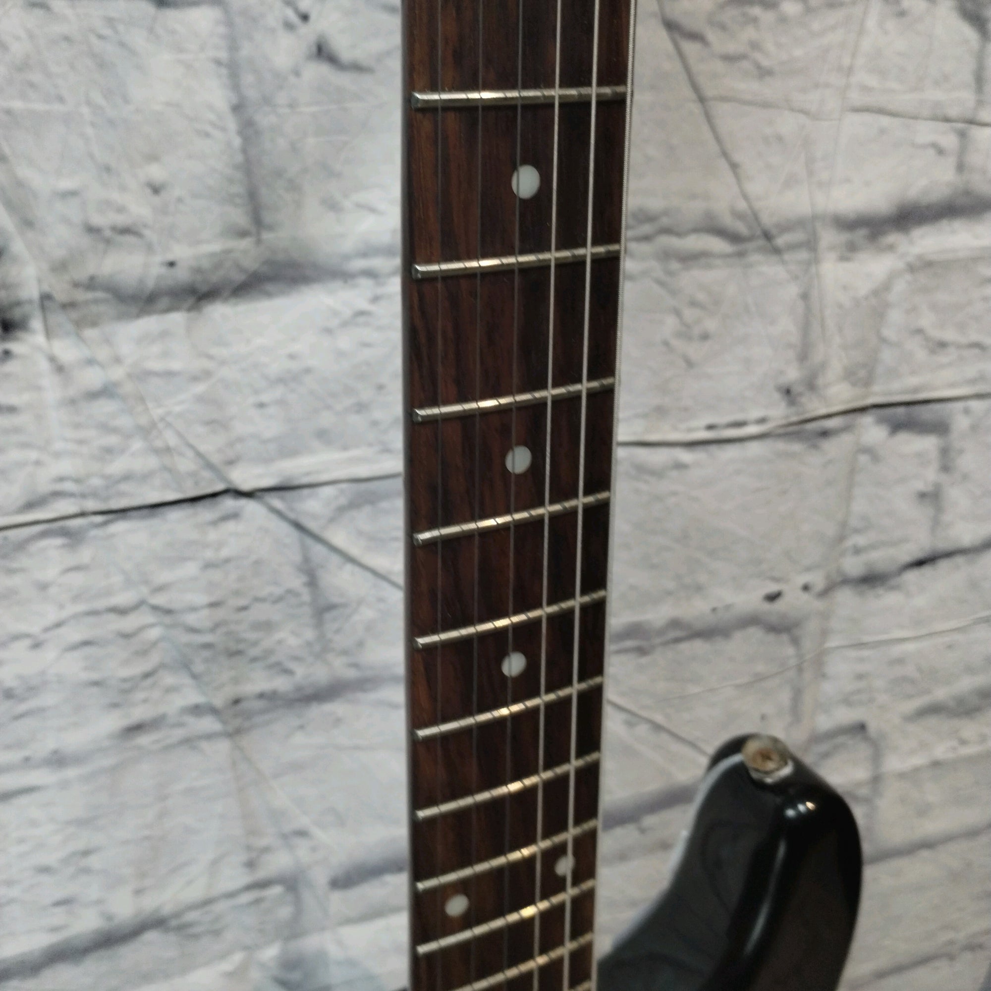 Squier Standard Series Lefty Stratocaster Black Sparkle