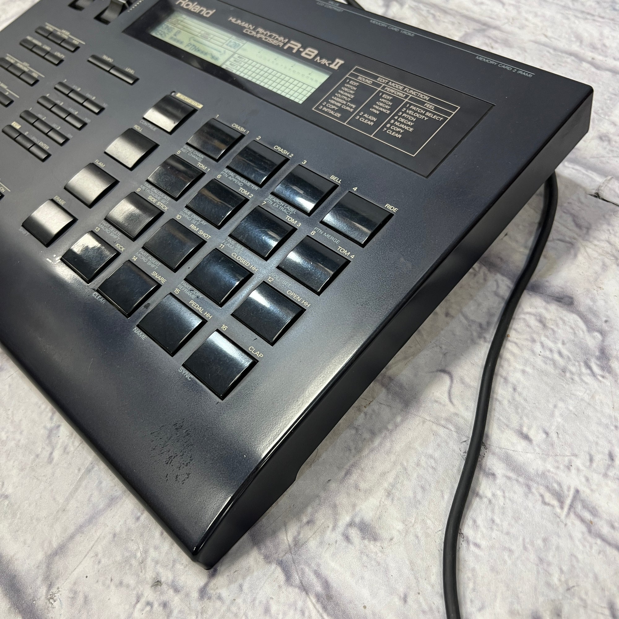 Roland R8 mkII Electronic Drum Machine - Evolution Music