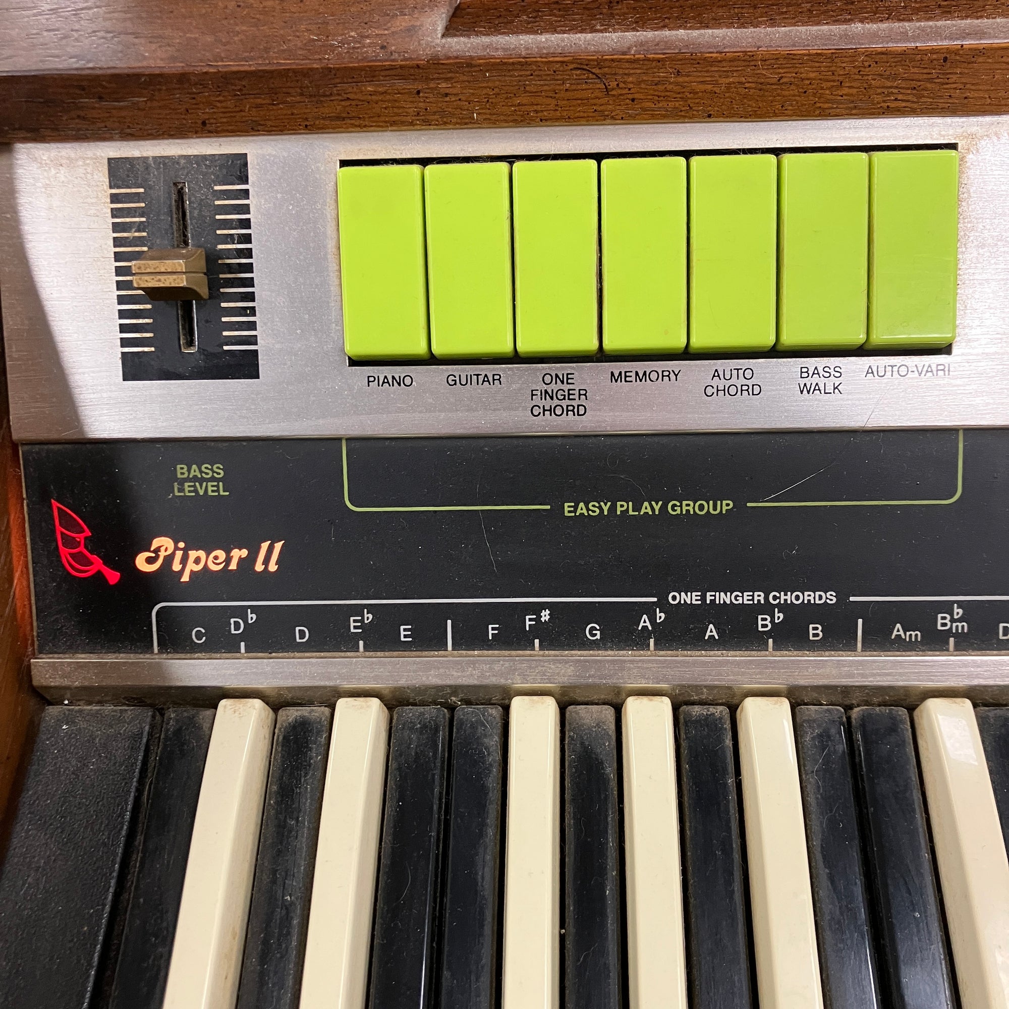 Vintage Hammond Piper II Console Organ