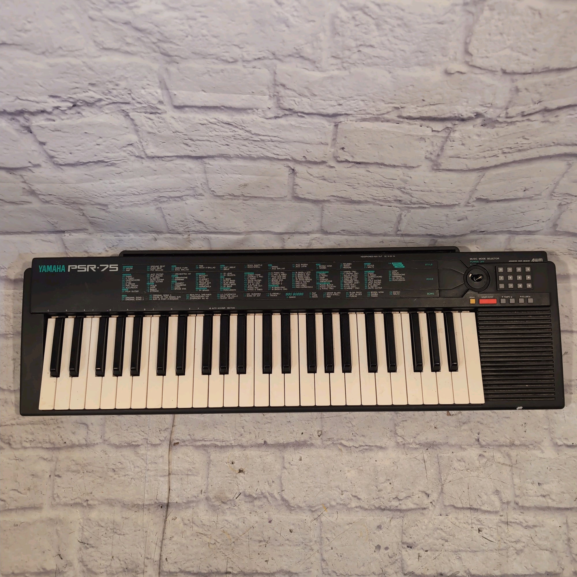 Yamaha PSR-75 49-Key Portable Digital Keyboard 1990s