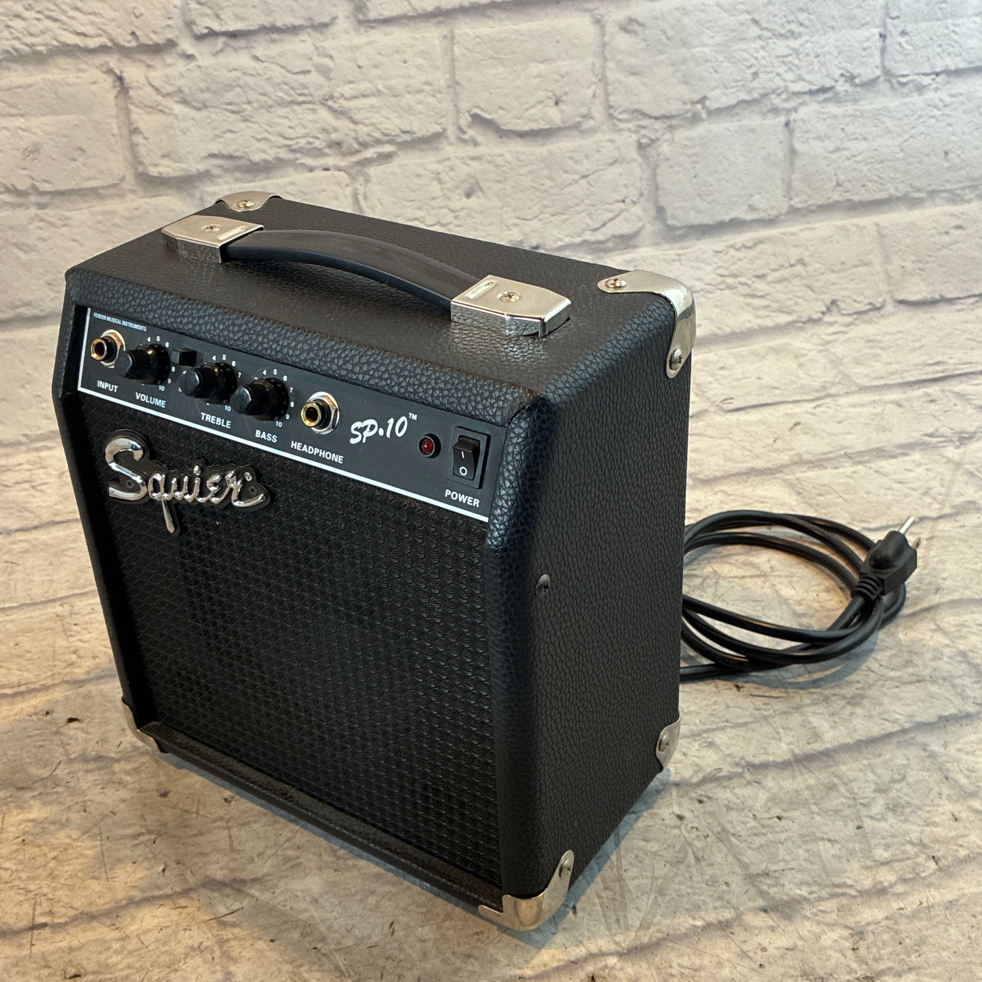 Squier SP 10 Bass Guitar Combo Amp