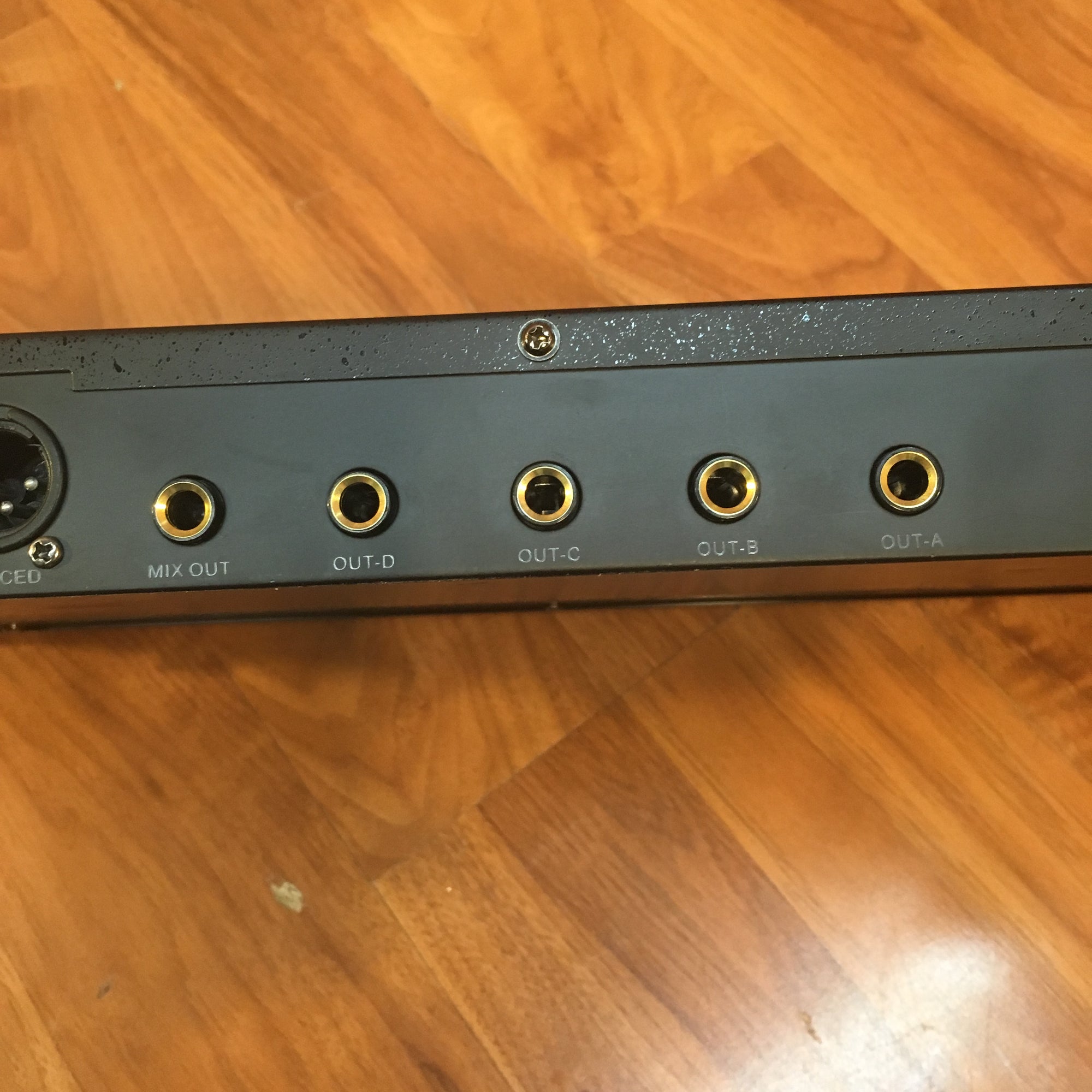 Pyle PDWM4300 4 Channel VHF Wireless Microphone System