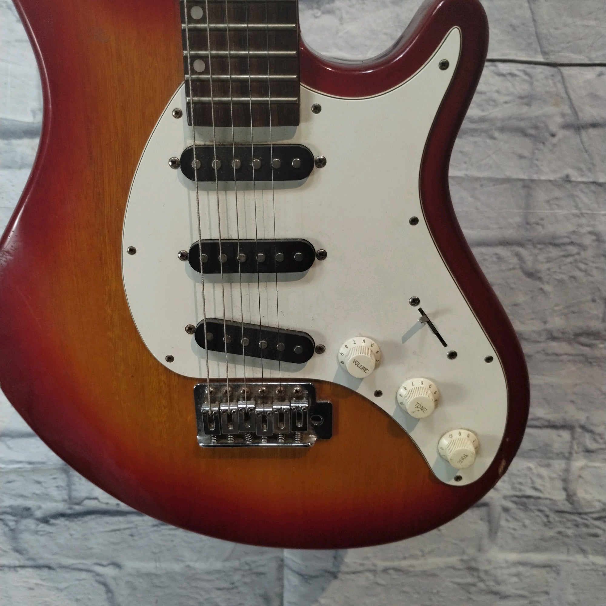 Washburn Maverick BT-3 Electric Guitar