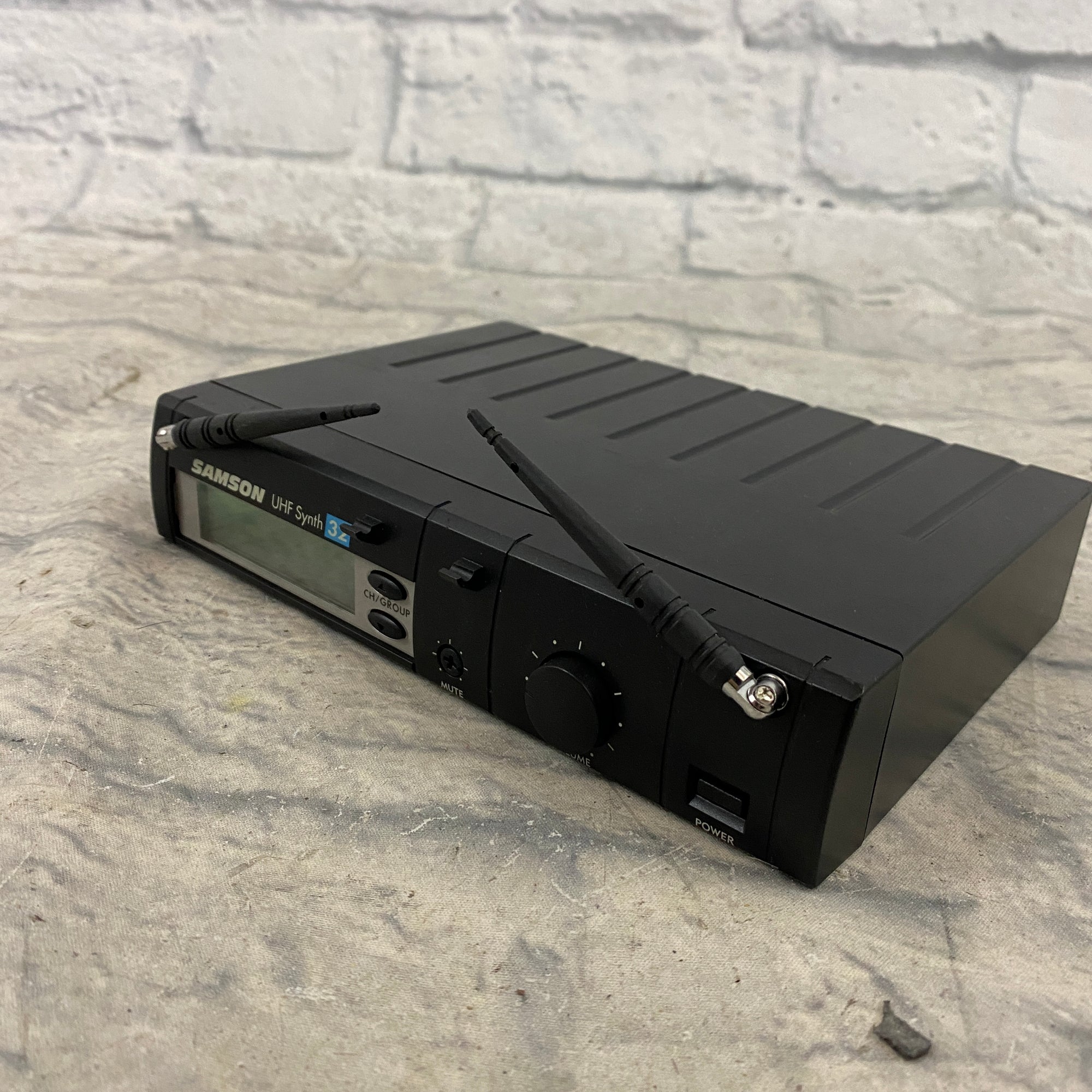 Samson UHF Synth 32 R32M Wireless Receiver AS IS