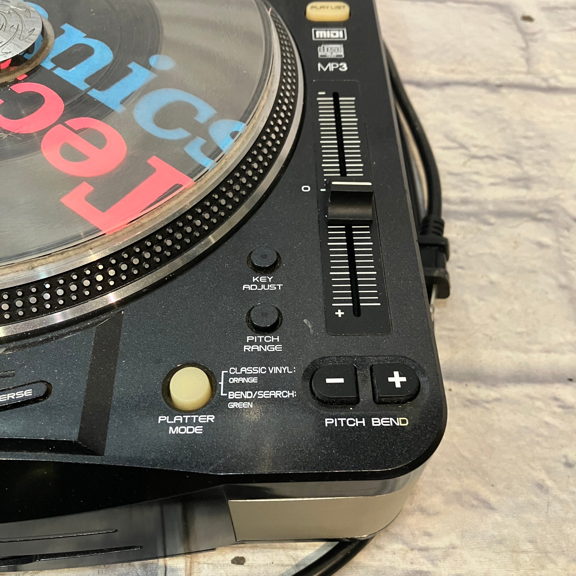 Denon DN-S3700 CDJ / DJ Turntable