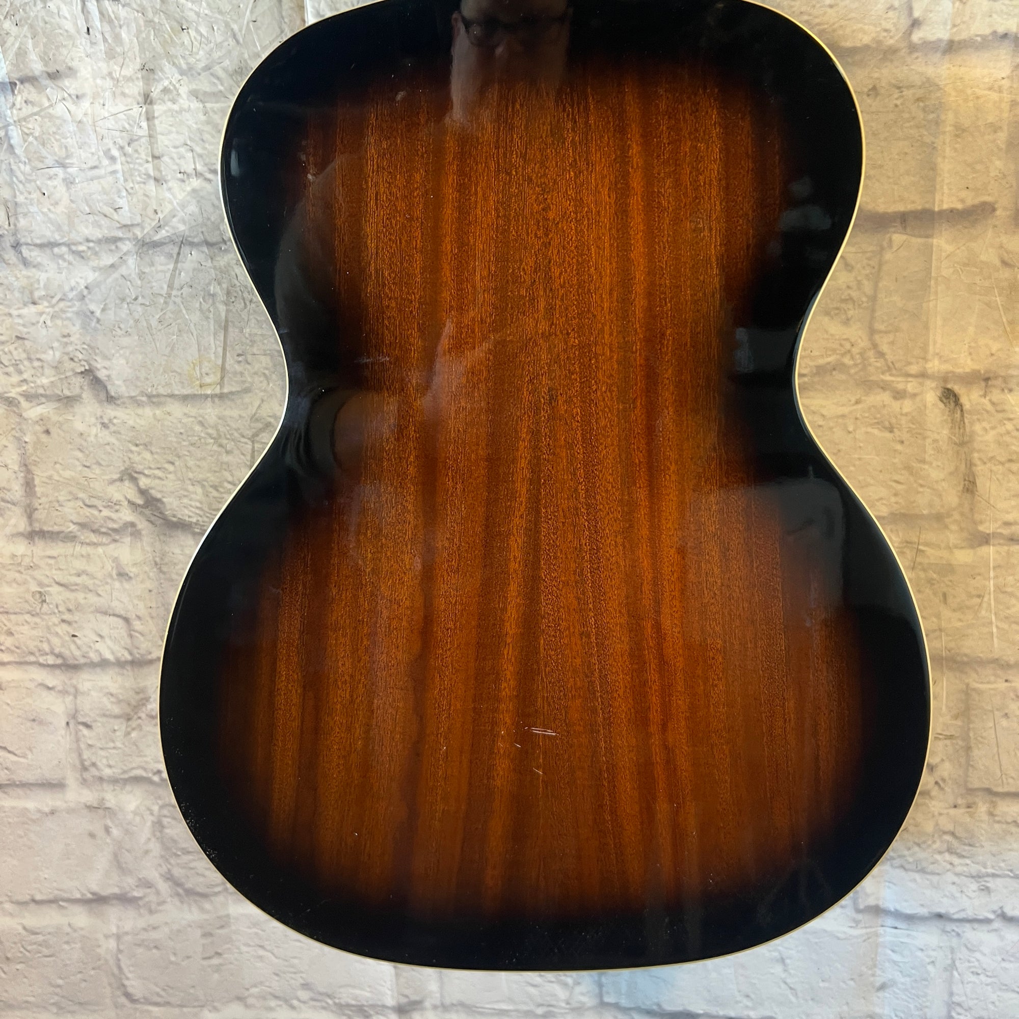 Silvertone 600E AVS Orchestra Acoustic Electric Guitar