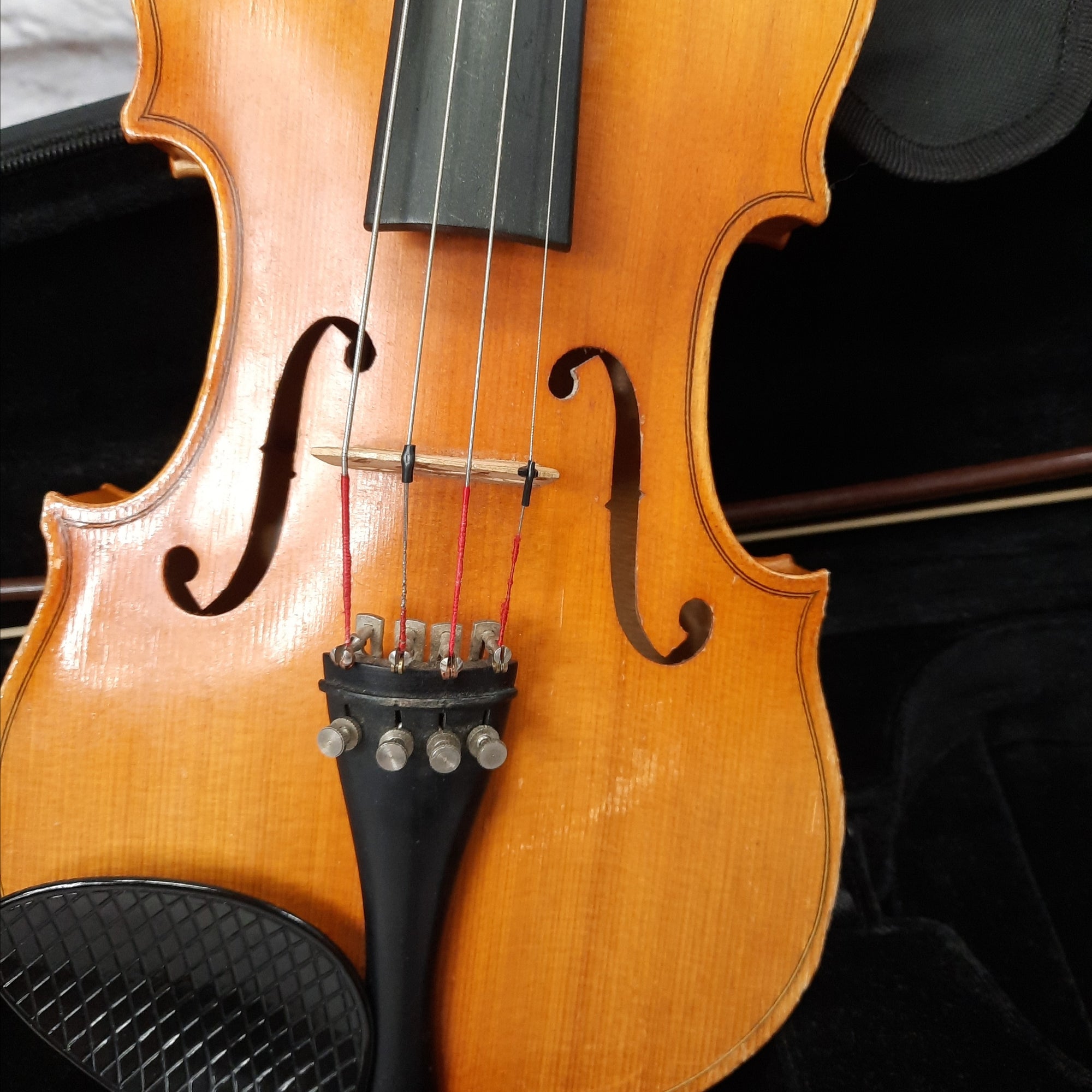 Lignatone Antonius Stradivarius Cremonenis 13" Viola with Case and Bow (Czech)