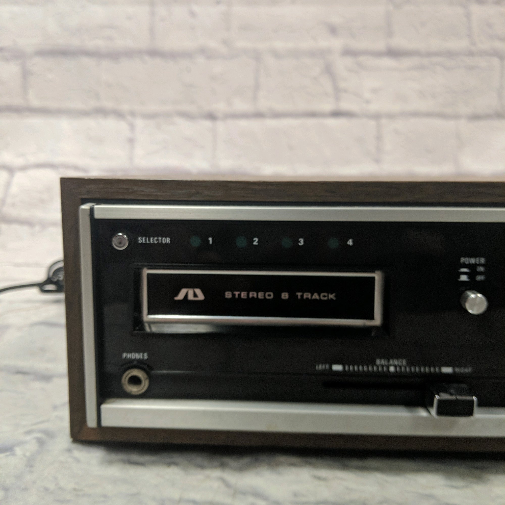 Soundesign Sound Design 4494C FM-AM Stereo Receiver