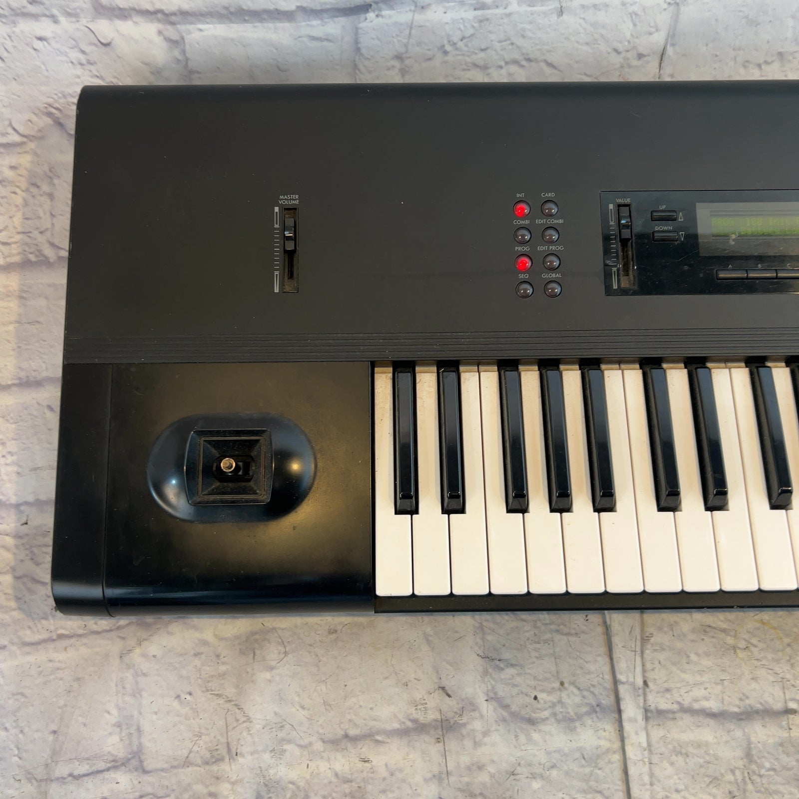 Korg M1 Synthesizer Needs Sysex Restore / Battery Change Digital Synth